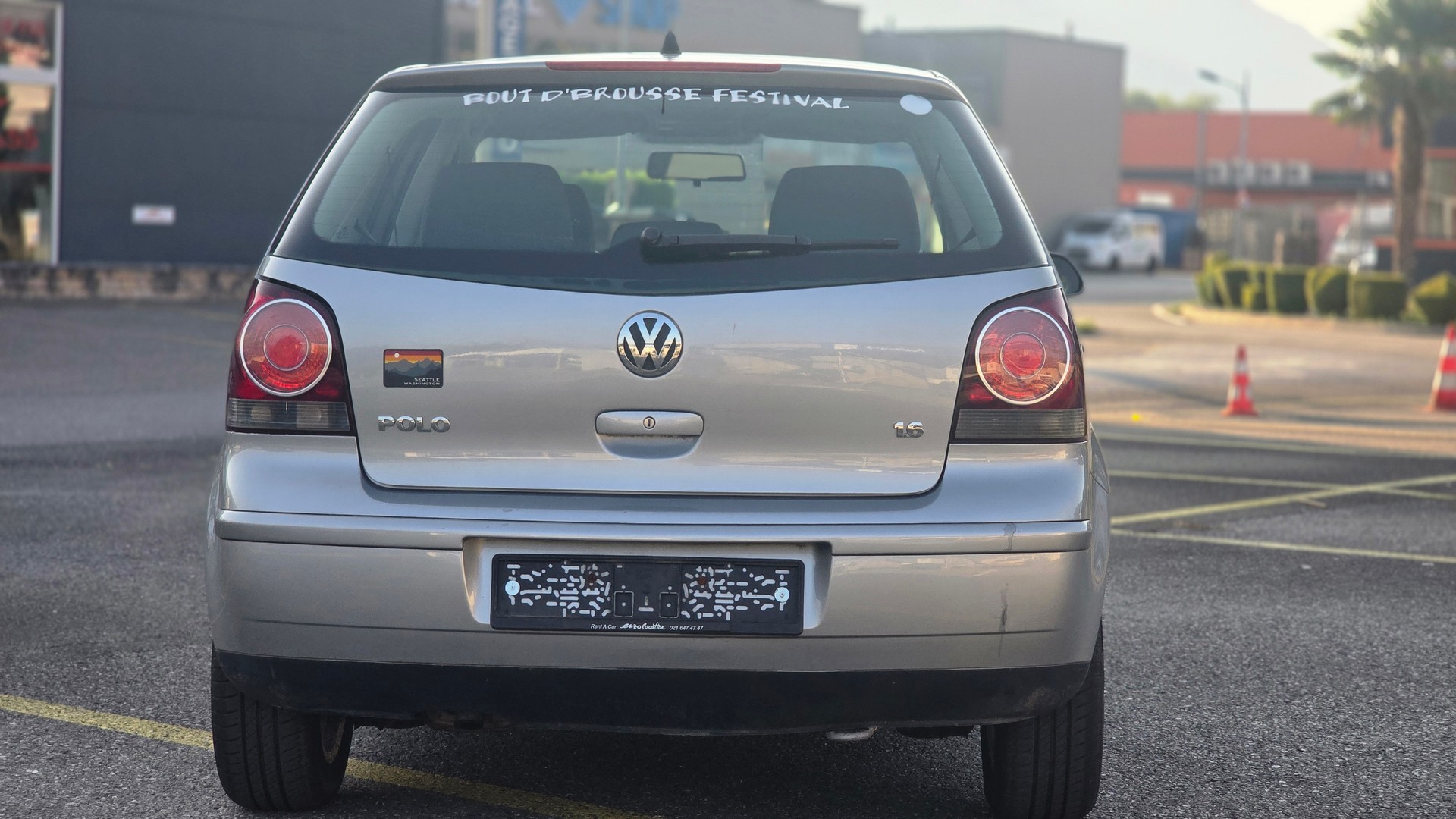VW Polo 1.6 16V Trendline-image-4