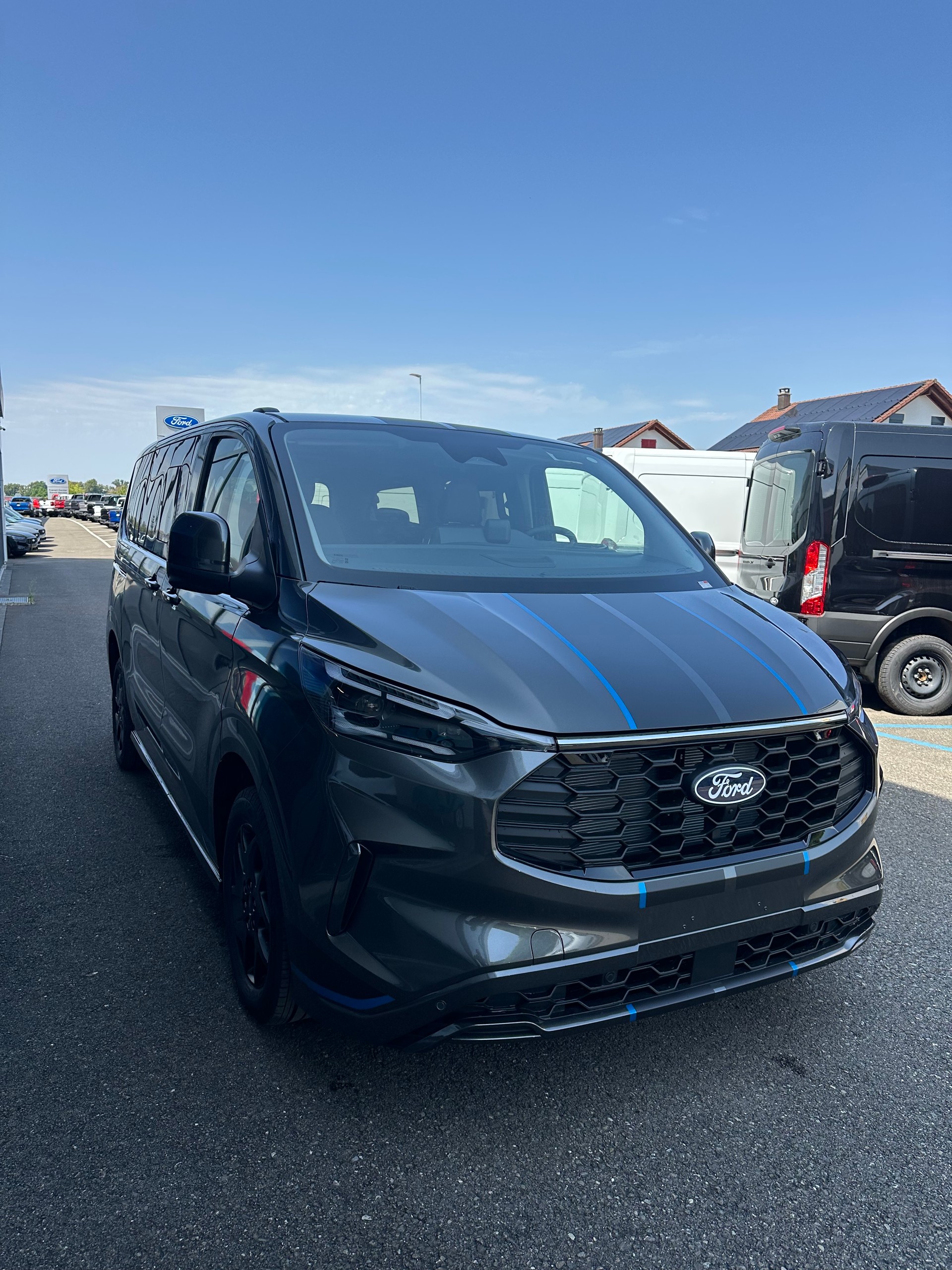 FORD Tourneo Custom 320 L1 2.0 EcoBl Sport/170CV/4x4/Aut.-image-7