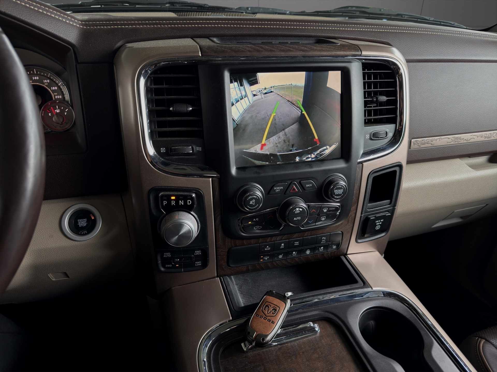 DODGE 1500 Crew Cab 5.7 V8 Hemi Longhorn LPG-image-12