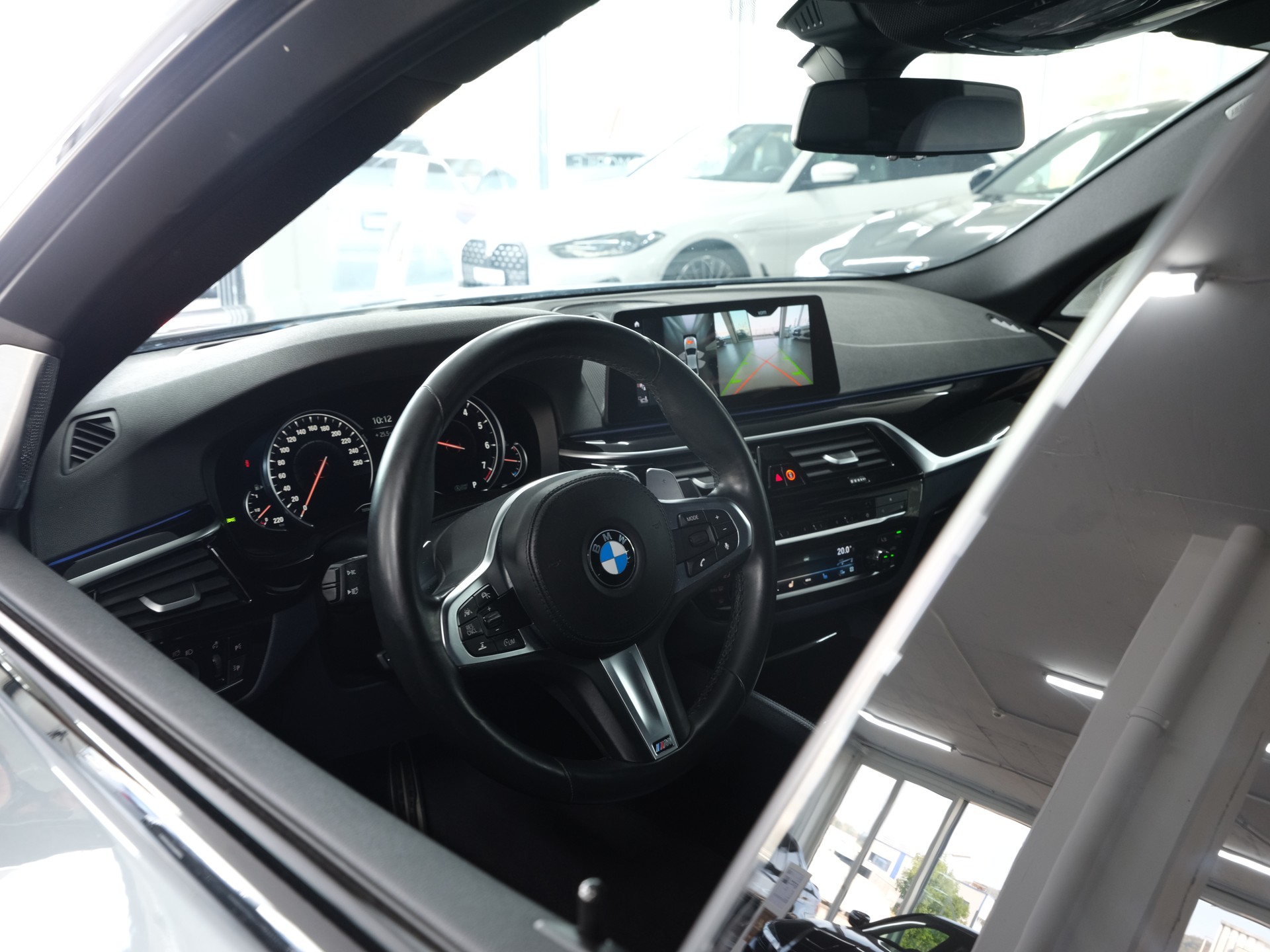 BMW 540i xDrive Sport Line Steptronic *360 Kamera* *Panorama* *X-Drive*-image-18