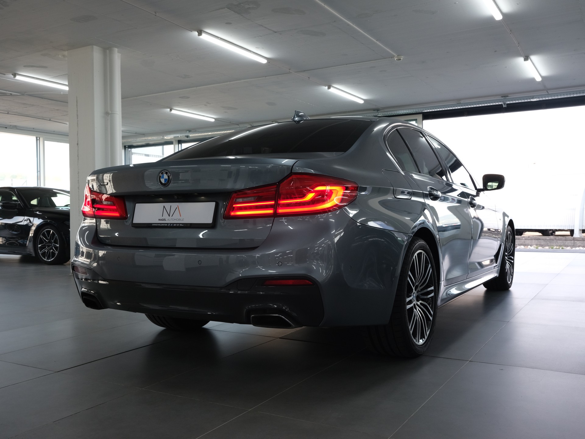 BMW 540i xDrive Sport Line Steptronic *360 Kamera* *Panorama* *X-Drive*-image-2