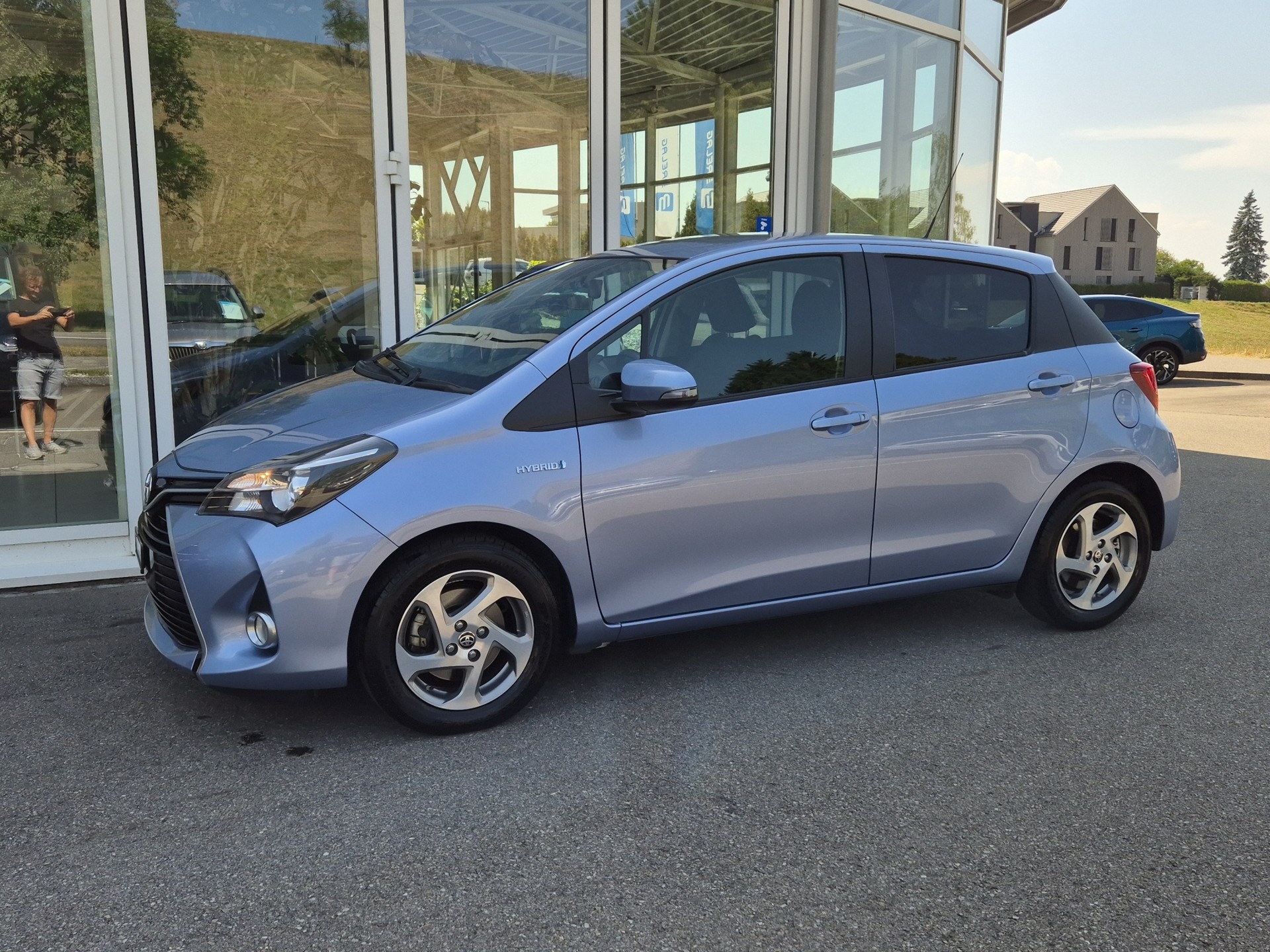 TOYOTA Yaris 1.5 Hybrid Swiss Trend e-CVT-image-0