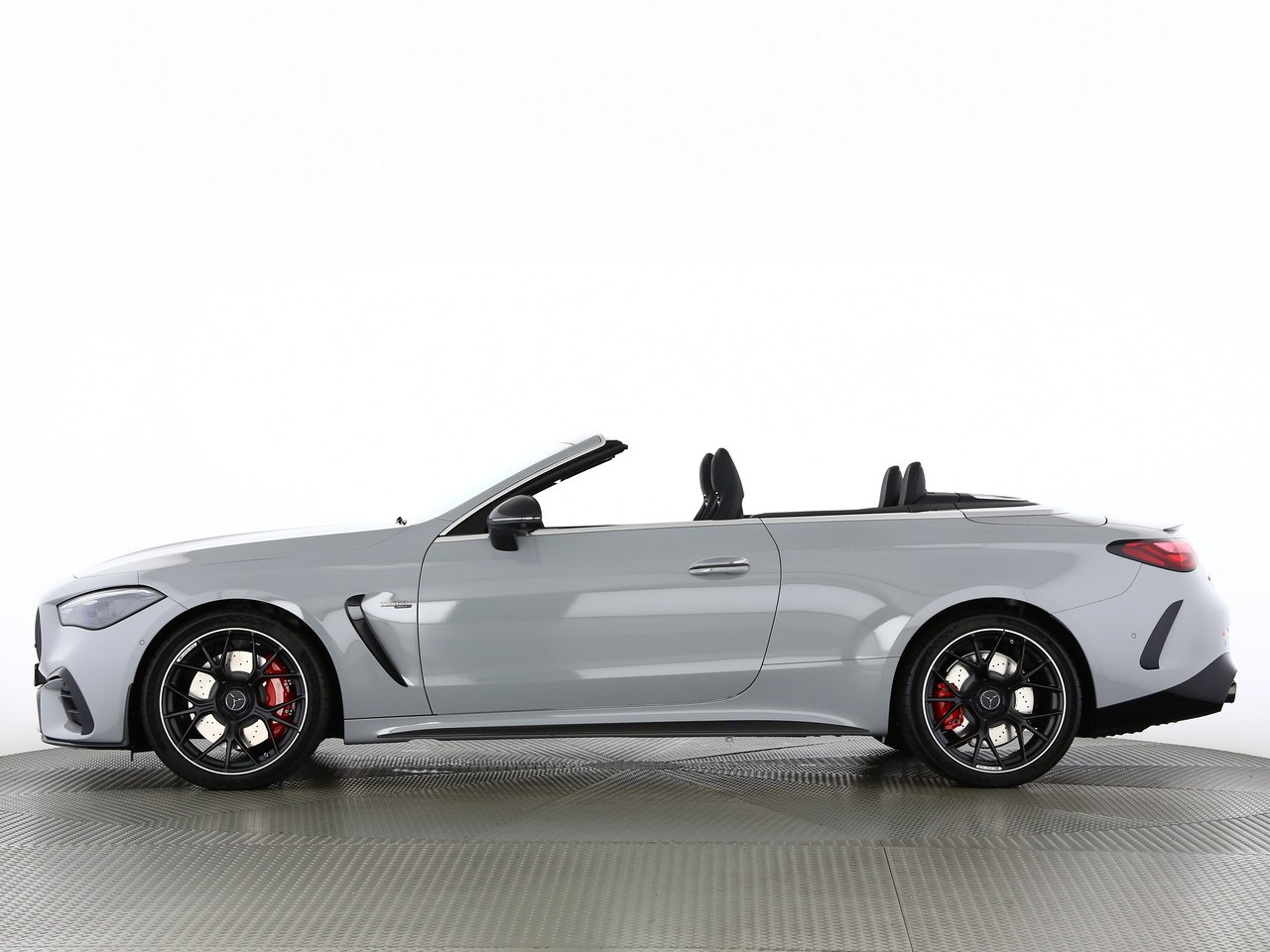 MERCEDES-BENZ CLE 53 4Matic+ Cabriolet-image-2