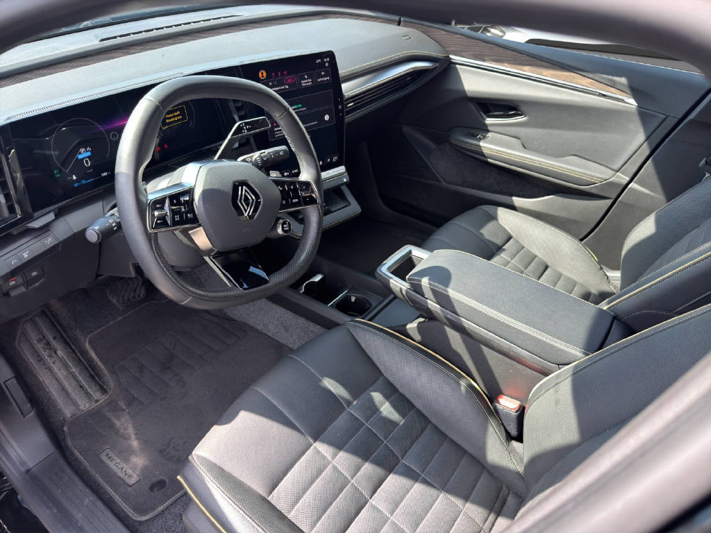 RENAULT Megane-image-6