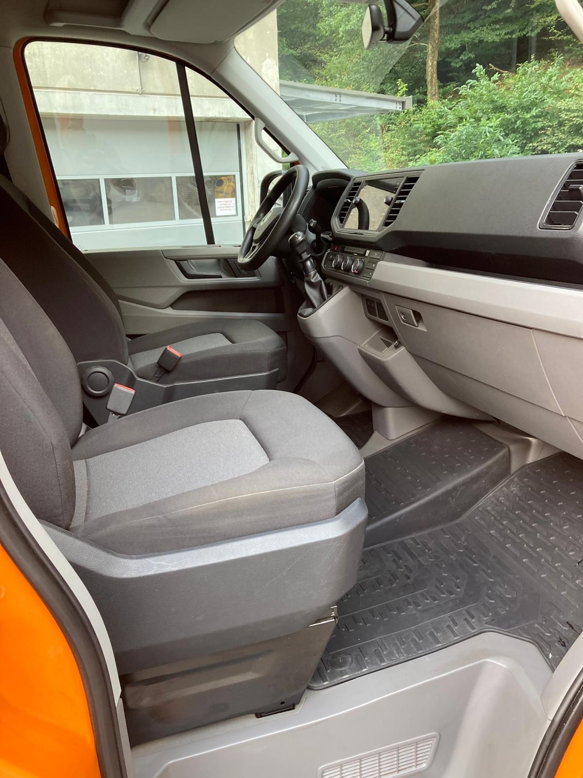 VW Crafter 35 2.0 TDI Entry L4-image-8