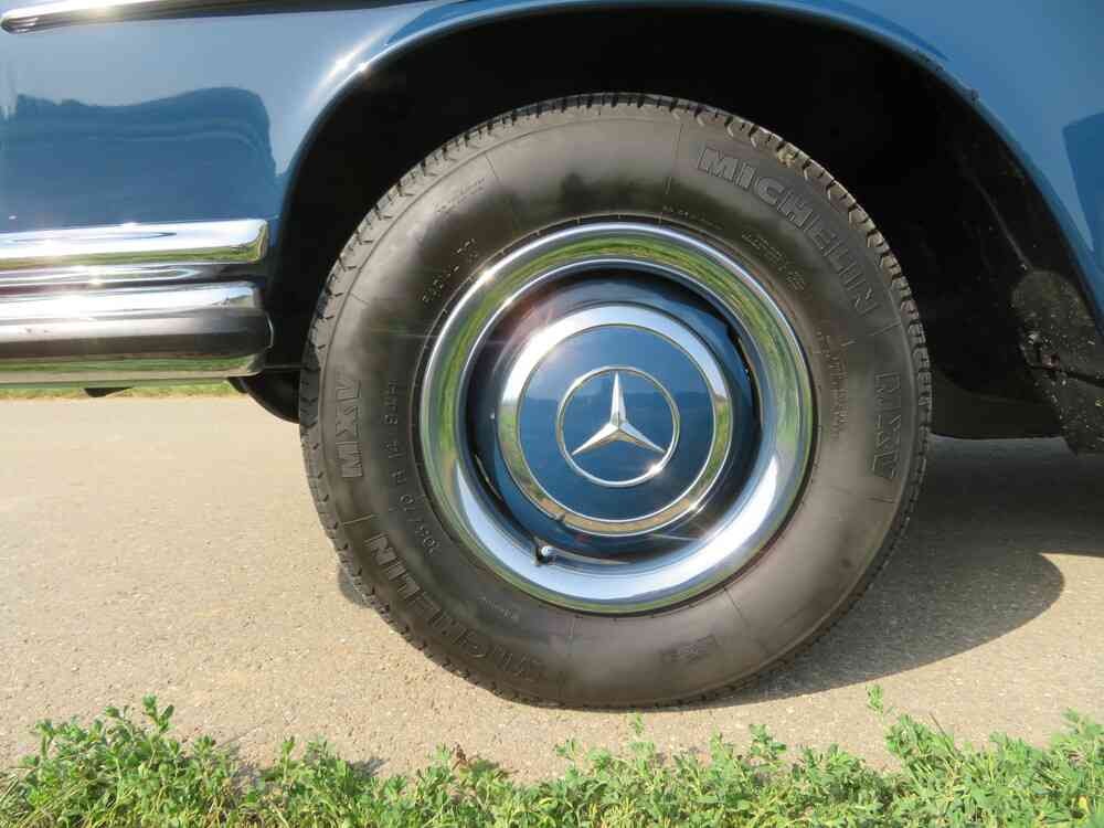 MERCEDES-BENZ 250 SE-image-14
