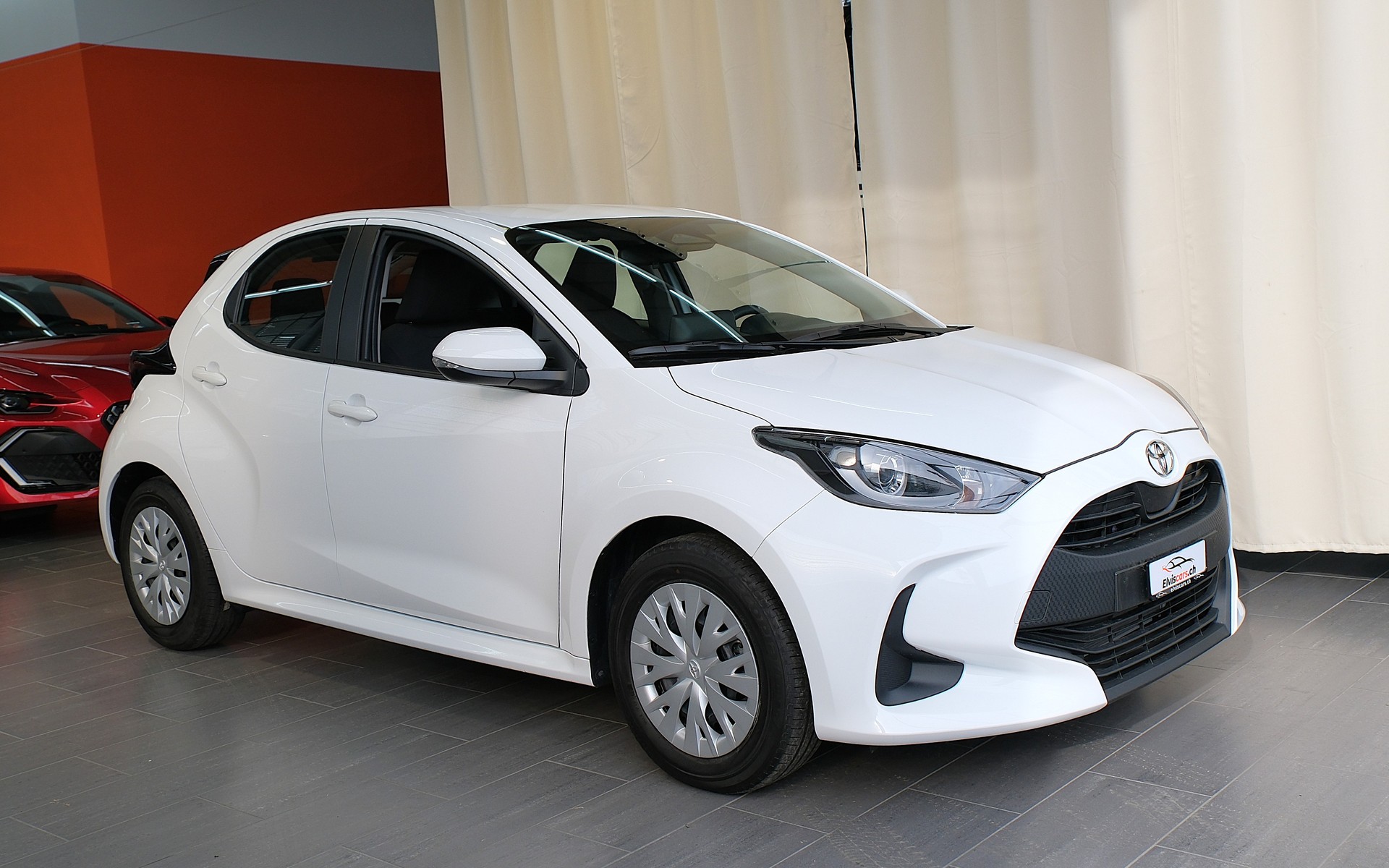 TOYOTA Yaris 1.5 Comfort e-CVT-image-27