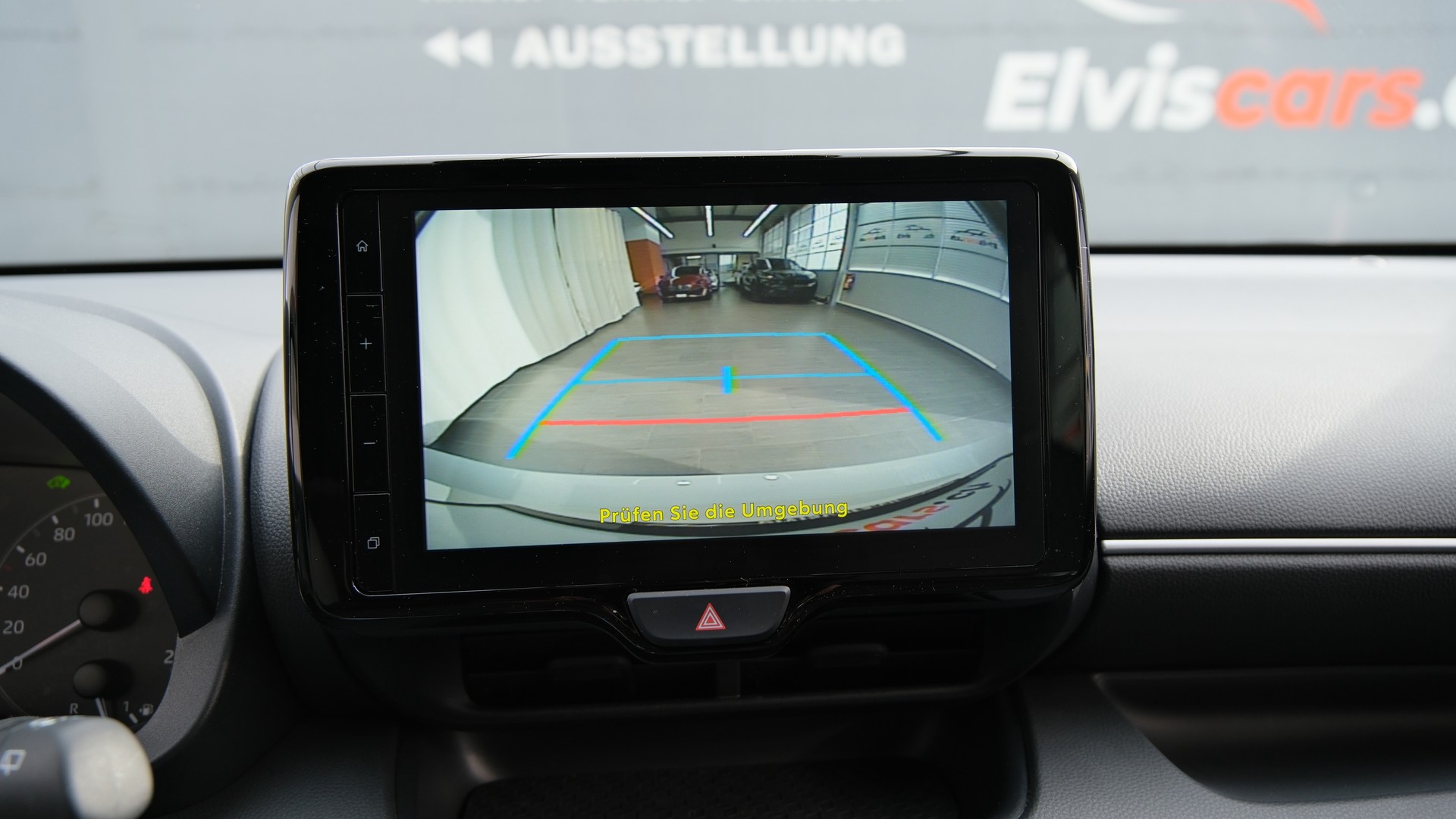TOYOTA Yaris 1.5 Comfort e-CVT-image-17