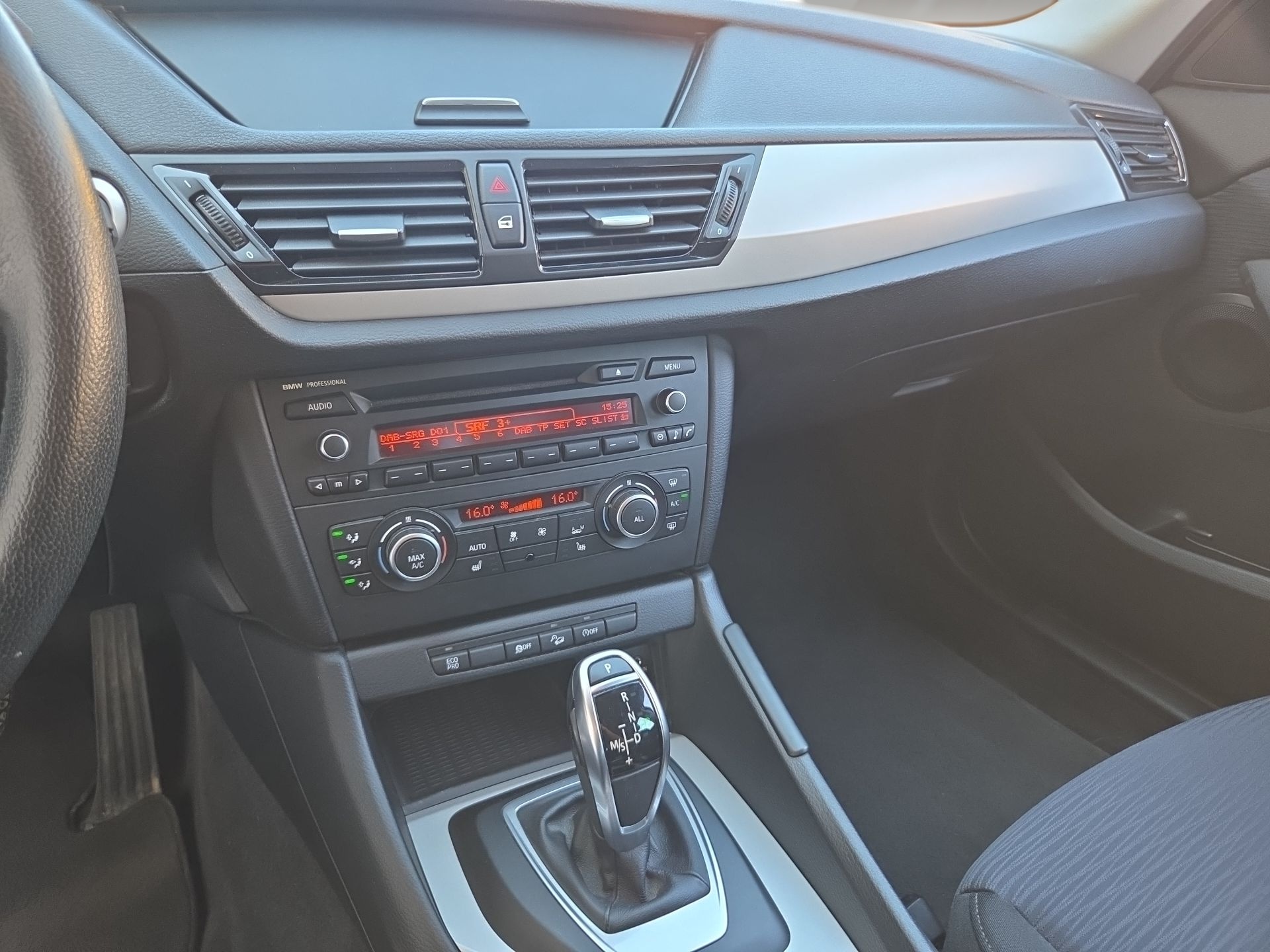 BMW X1 xDrive 18d Steptronic-image-7