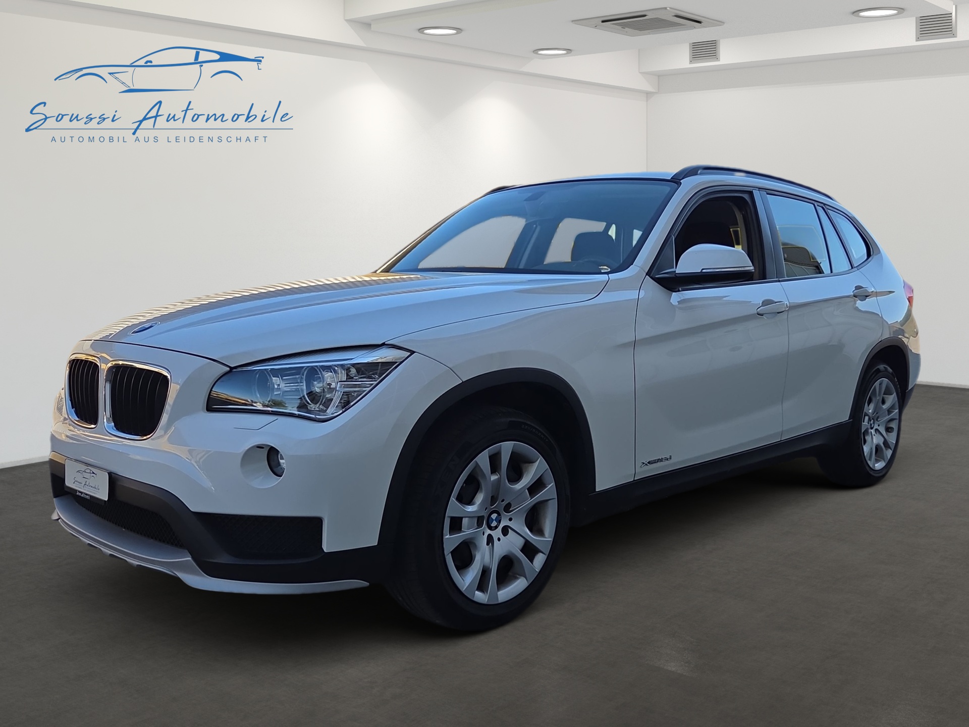 BMW X1 xDrive 18d Steptronic-image-0