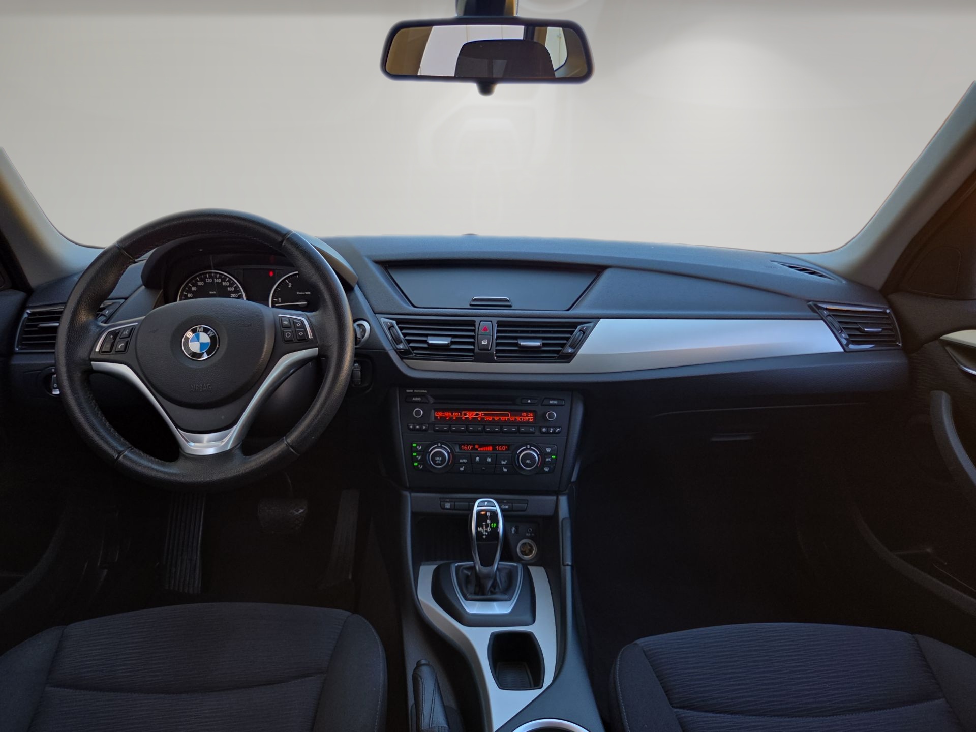 BMW X1 xDrive 18d Steptronic-image-4