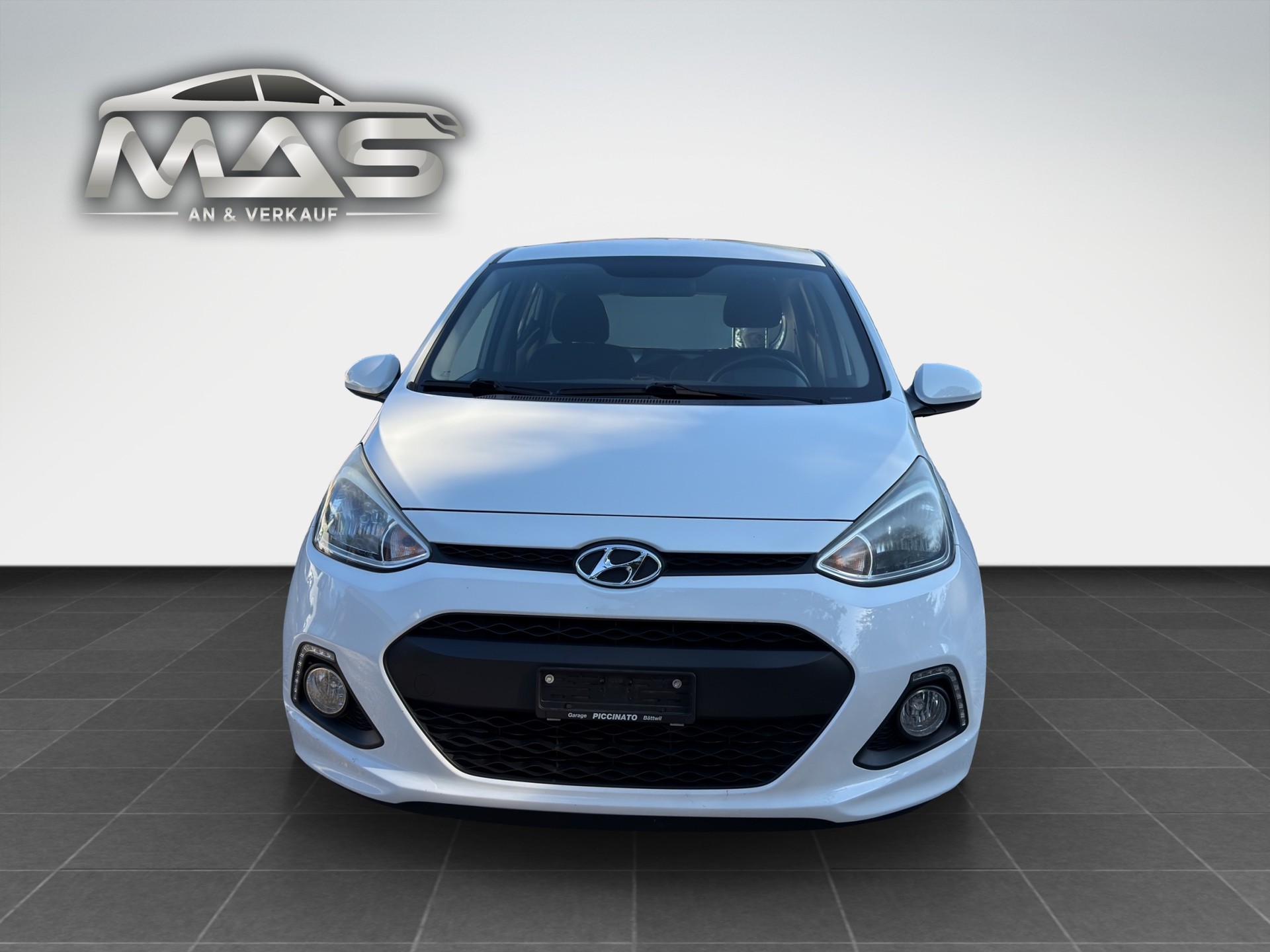 HYUNDAI i10 1.2 Vertex-image-1
