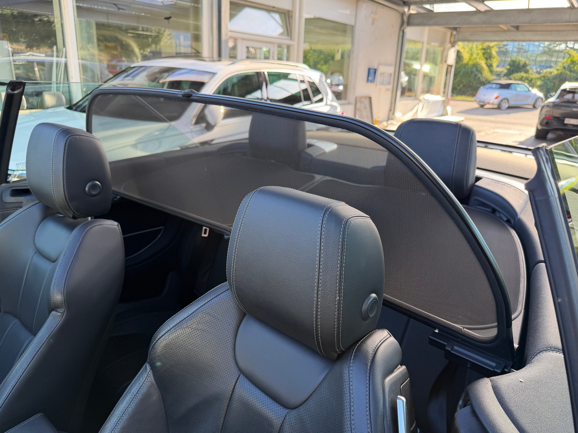 LAND ROVER Range Rover Evoque Conver. 2.0 TD4 HSE Dynamic AT9-image-13