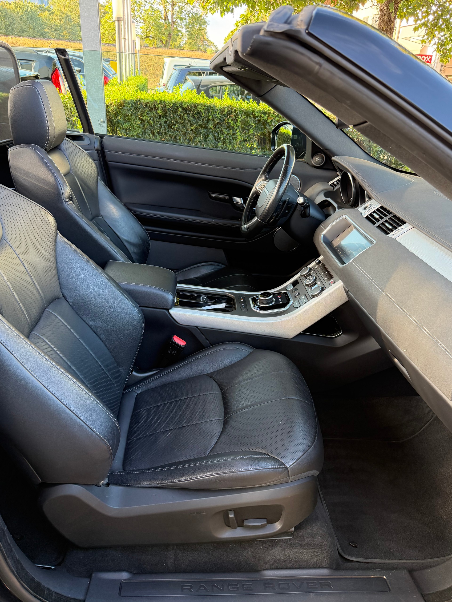 LAND ROVER Range Rover Evoque Conver. 2.0 TD4 HSE Dynamic AT9-image-16