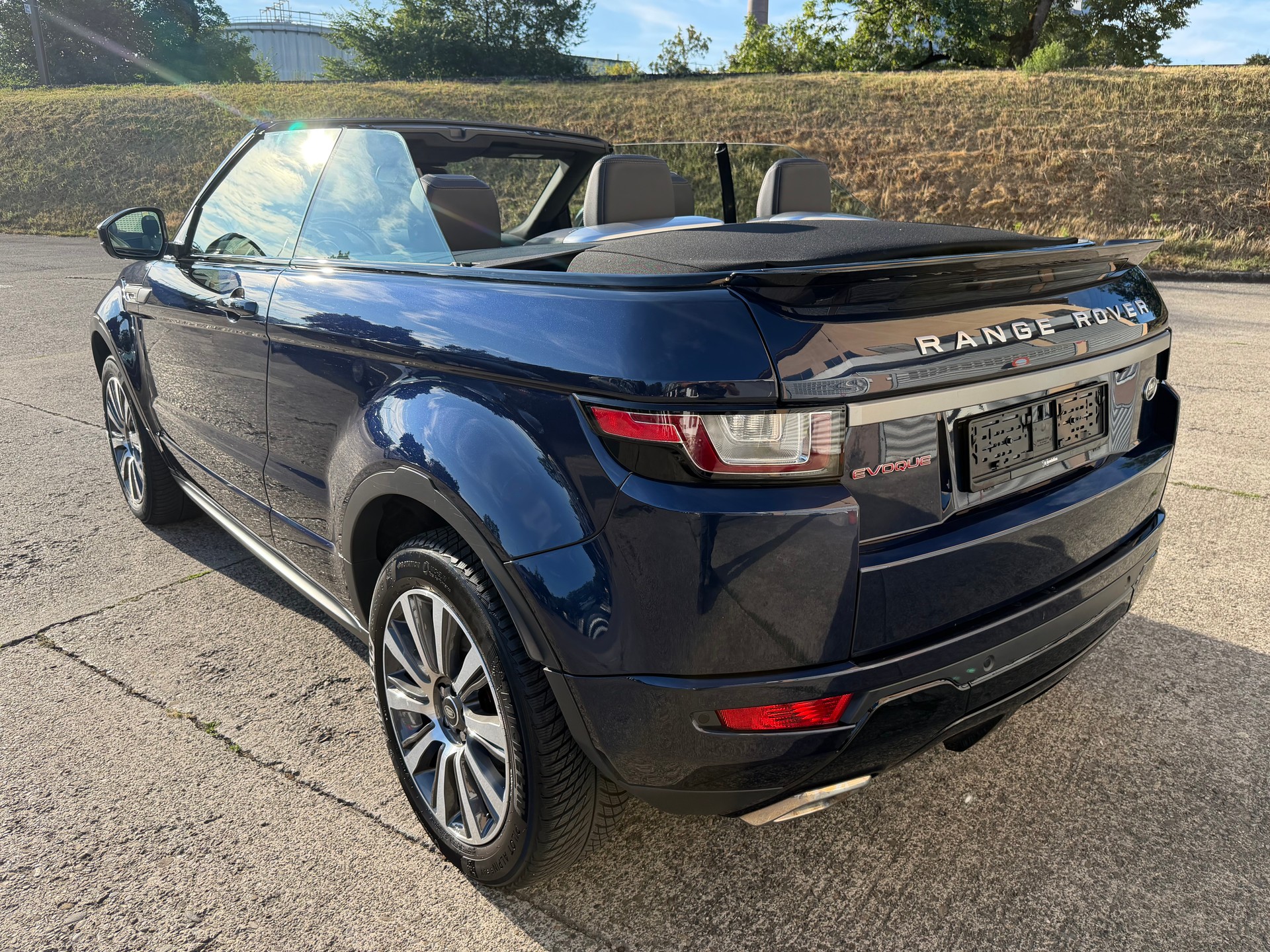 LAND ROVER Range Rover Evoque Conver. 2.0 TD4 HSE Dynamic AT9-image-2