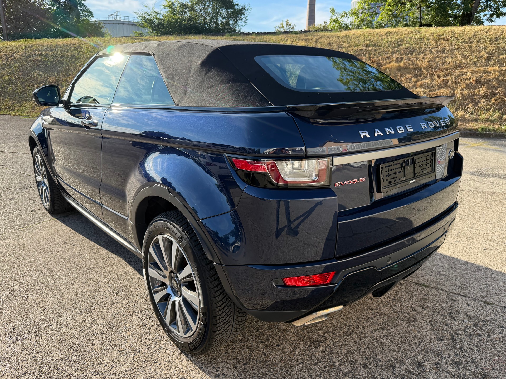 LAND ROVER Range Rover Evoque Conver. 2.0 TD4 HSE Dynamic AT9-image-9