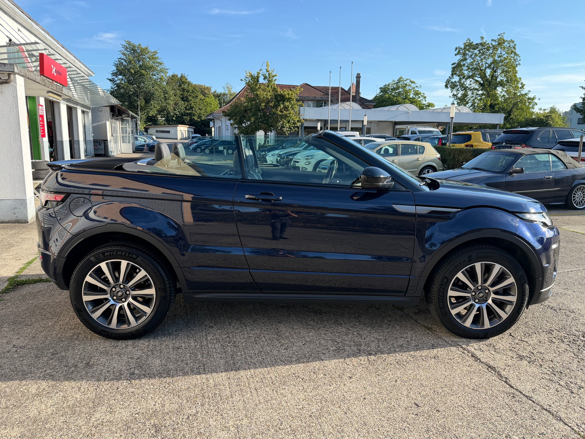 LAND ROVER Range Rover Evoque Conver. 2.0 TD4 HSE Dynamic AT9-image-5