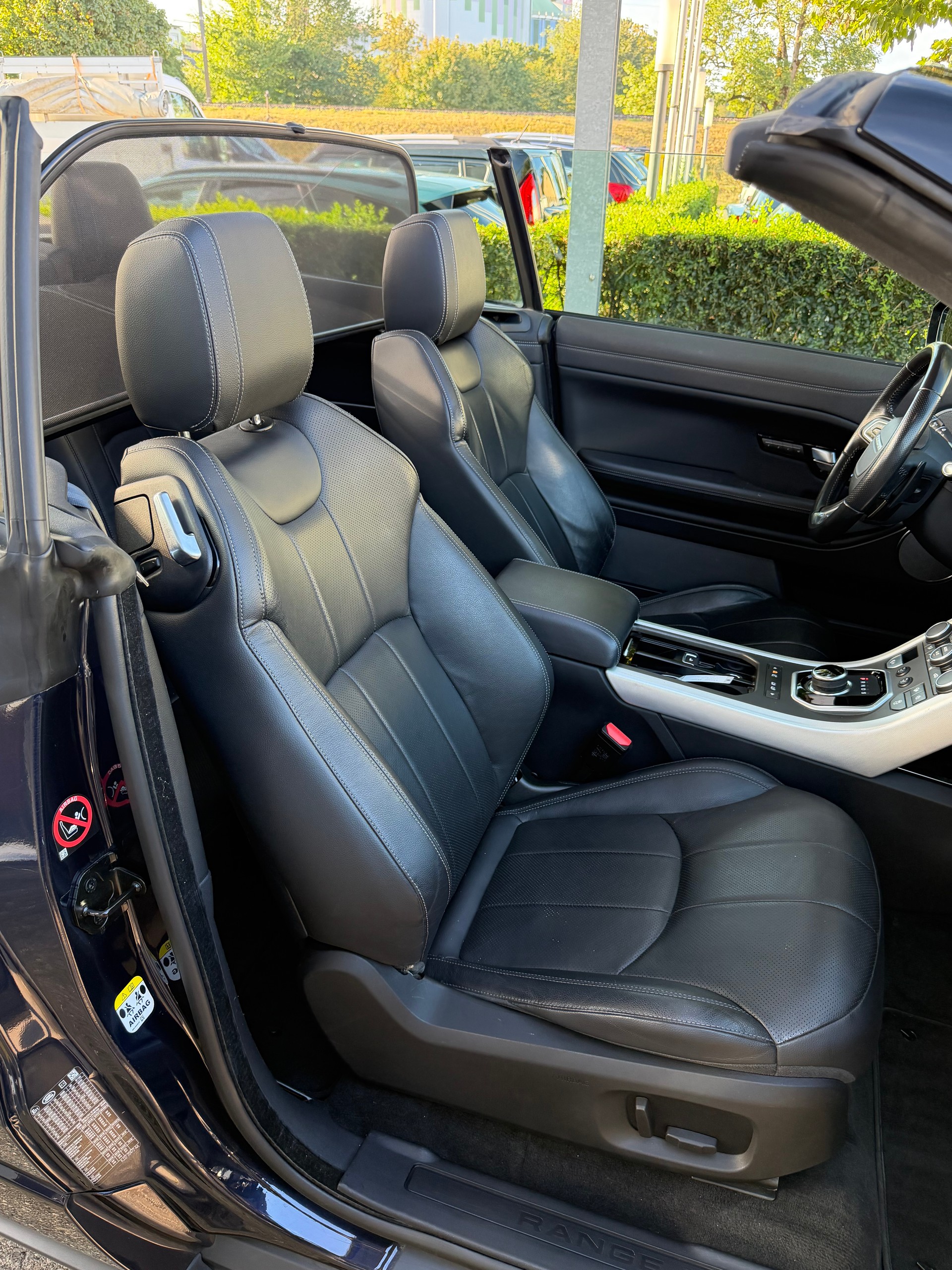 LAND ROVER Range Rover Evoque Conver. 2.0 TD4 HSE Dynamic AT9-image-17