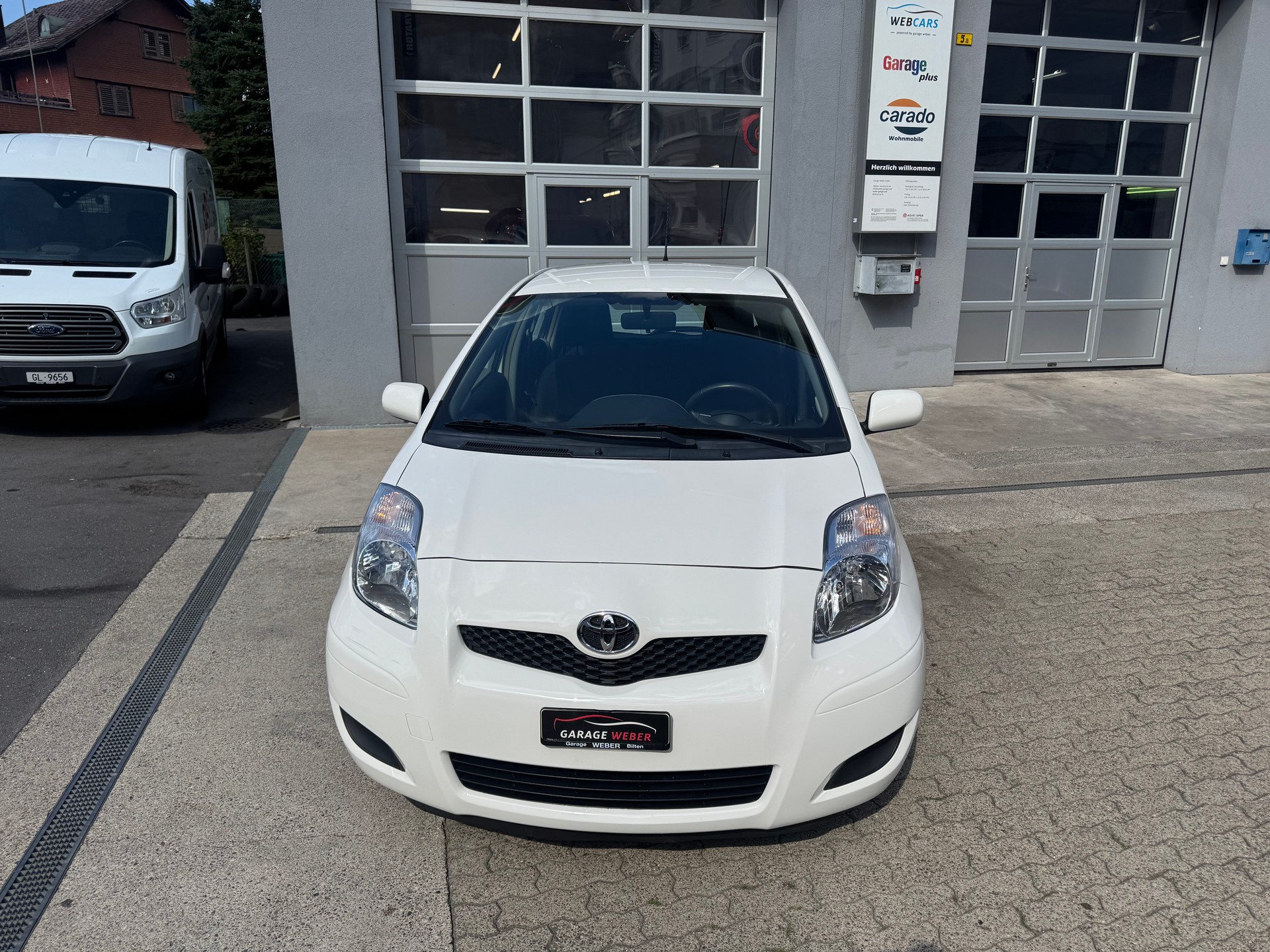 TOYOTA Yaris 1.33 Linea Sol-image-1