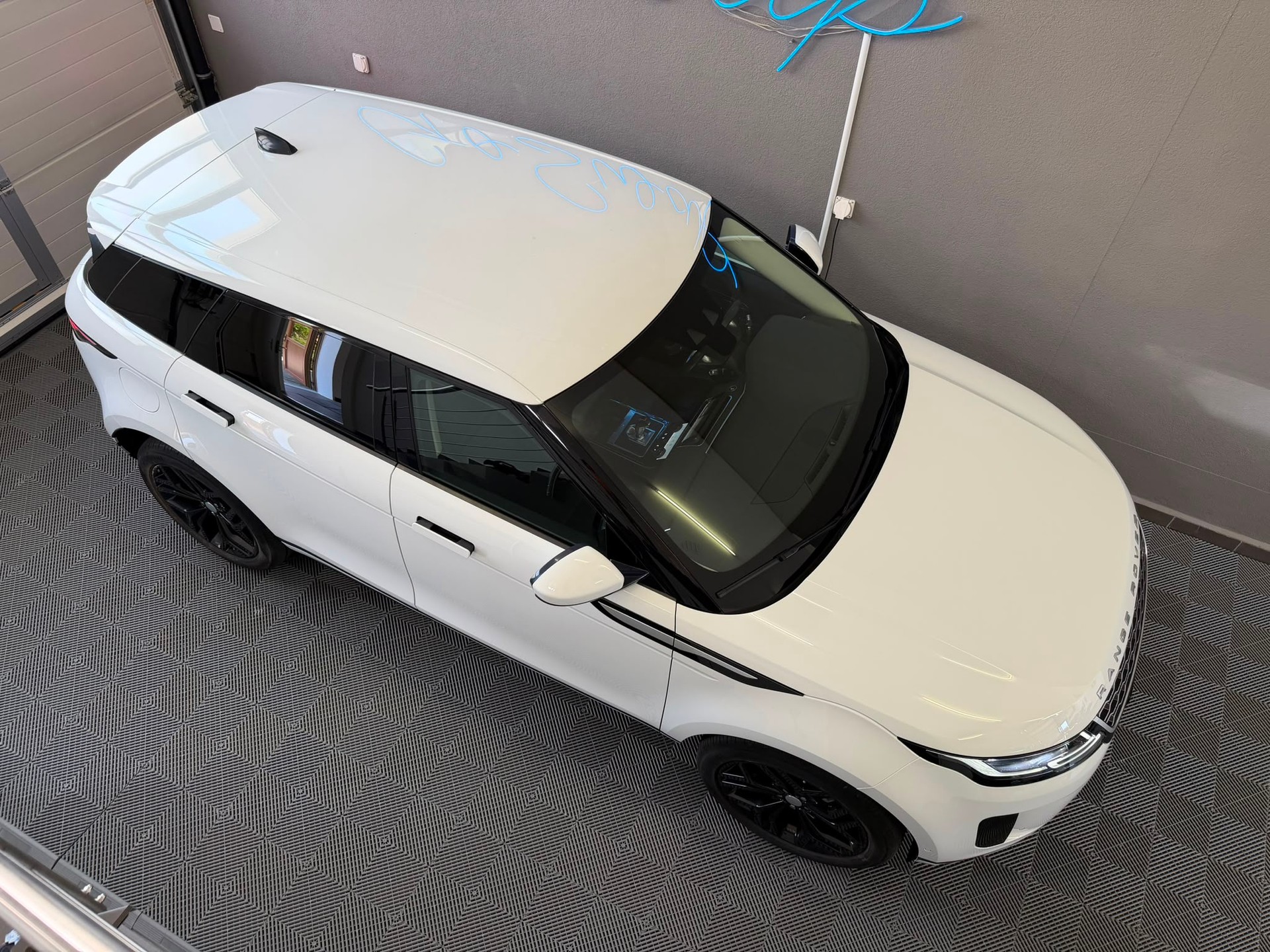 LAND ROVER Range Rover Evoque P 200 MHEV AT9-image-5