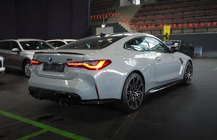 BMW M4 Coupé Competition-image-3