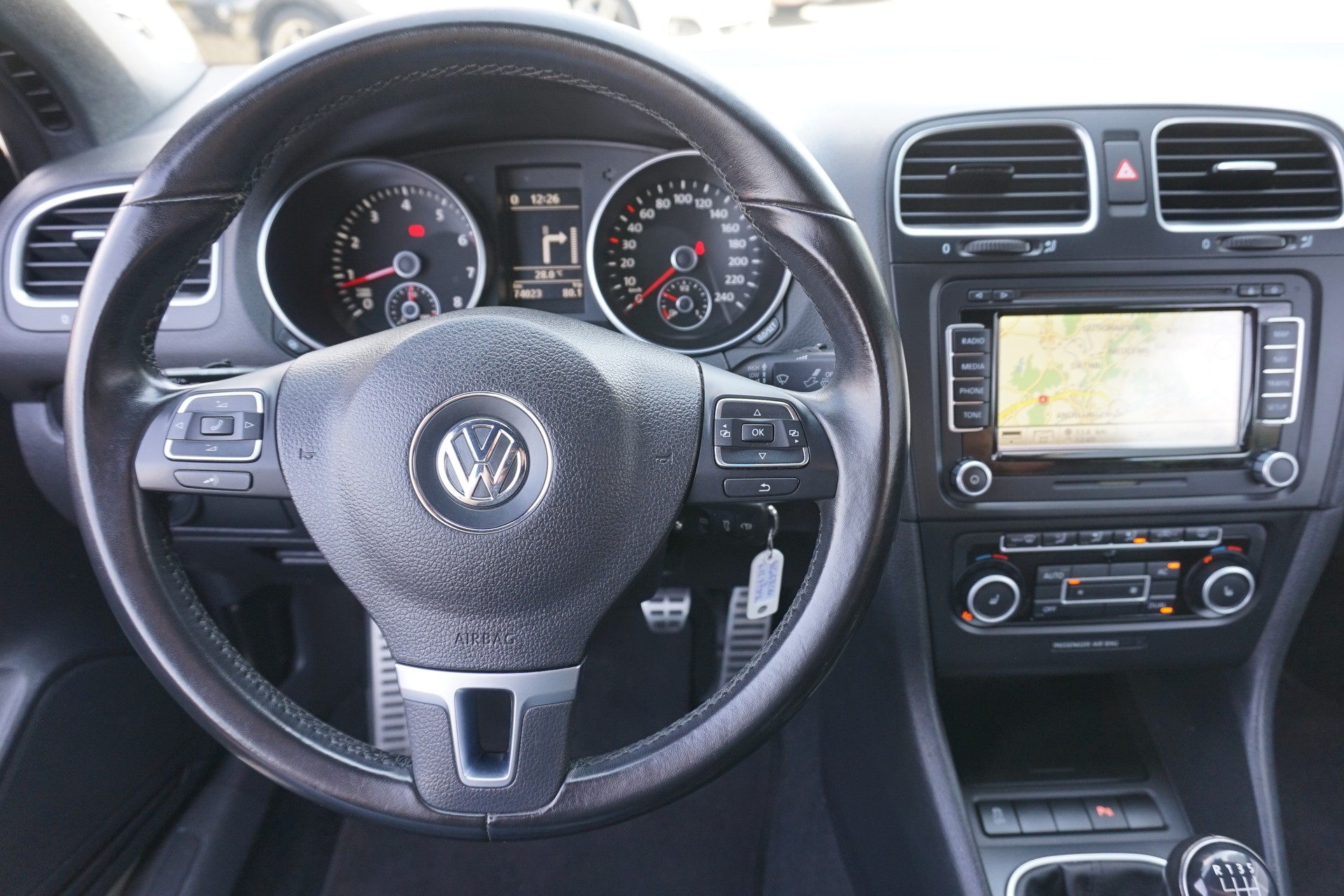VW Golf 1.4 TSI-image-21