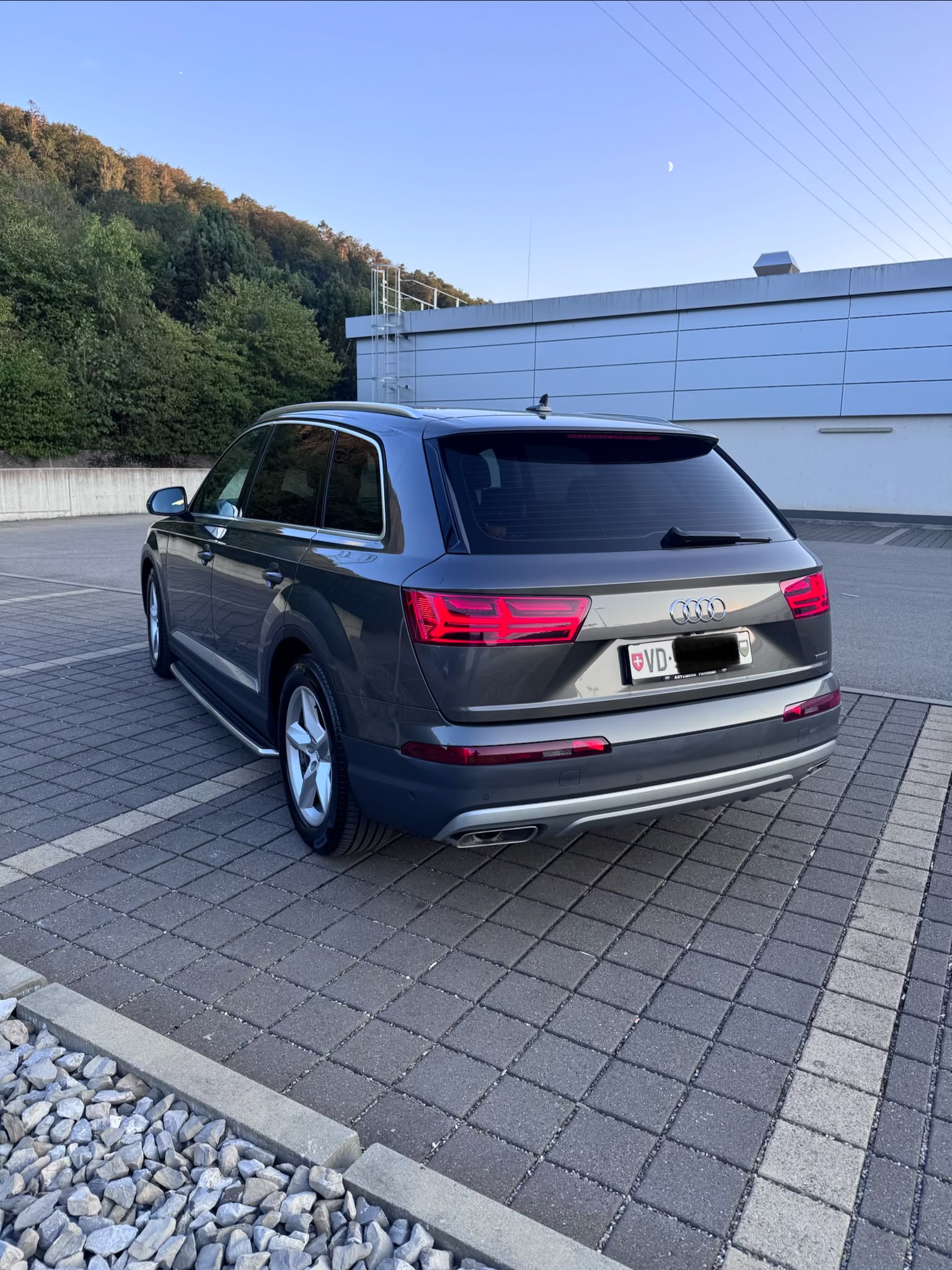 AUDI 3.0 V6 TDI 272 quattro T-Tronic-image-1