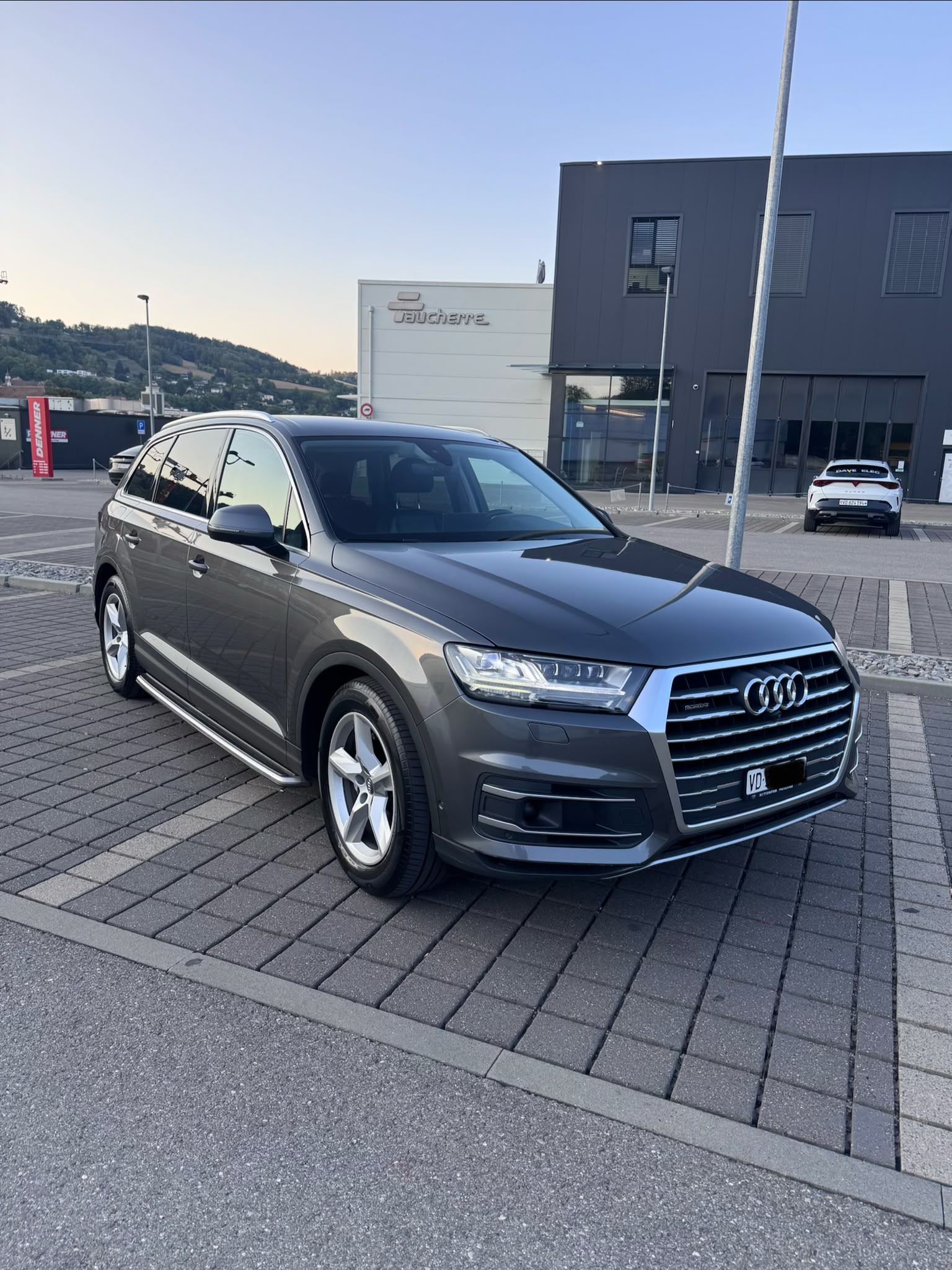 AUDI 3.0 V6 TDI 272 quattro T-Tronic-image-2