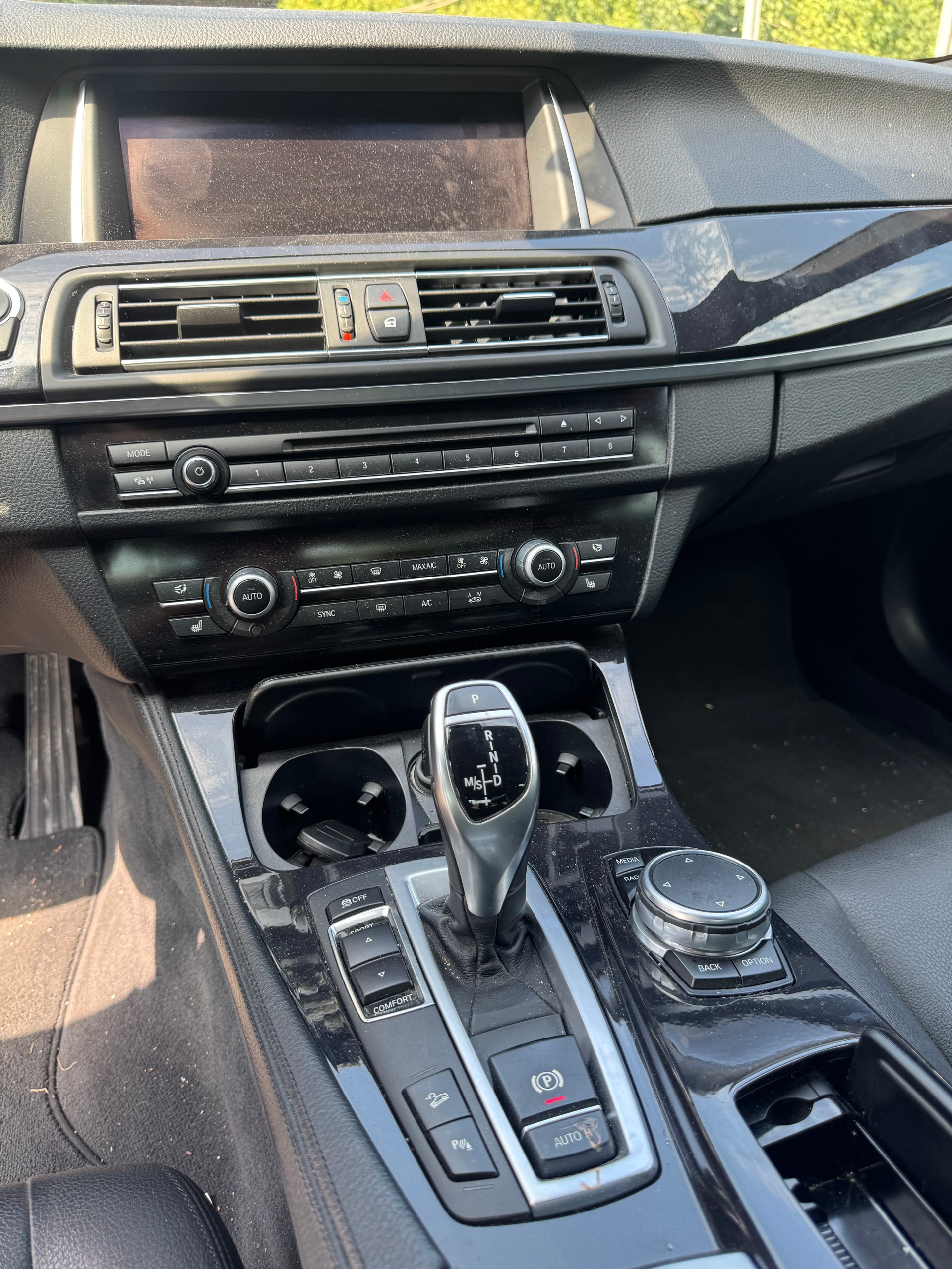 BMW 225-image-1
