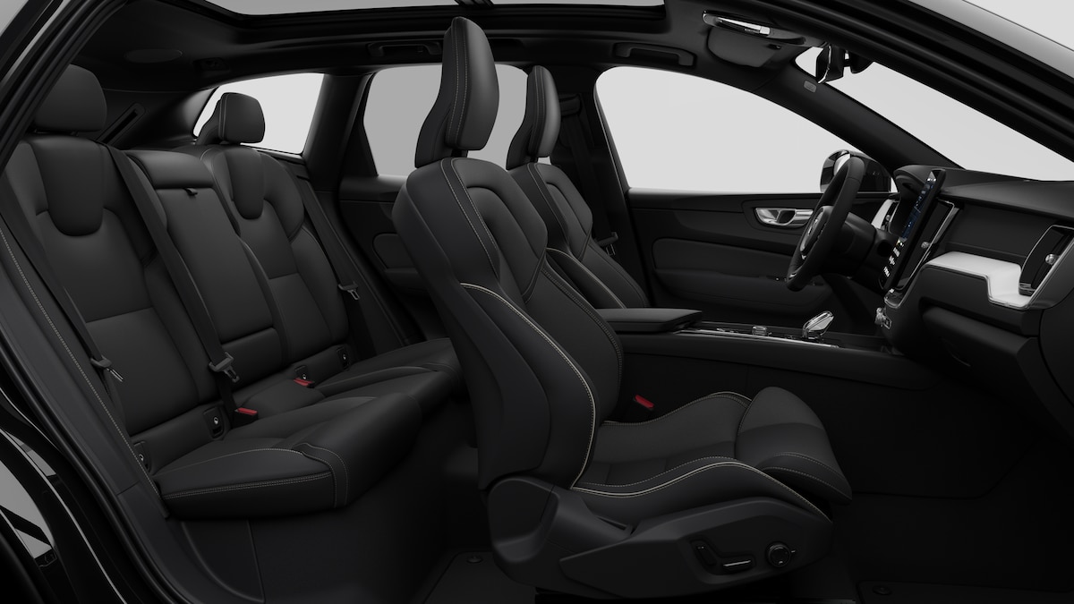 VOLVO XC60 2.0 B5 MH Black Edition AWD-image-13