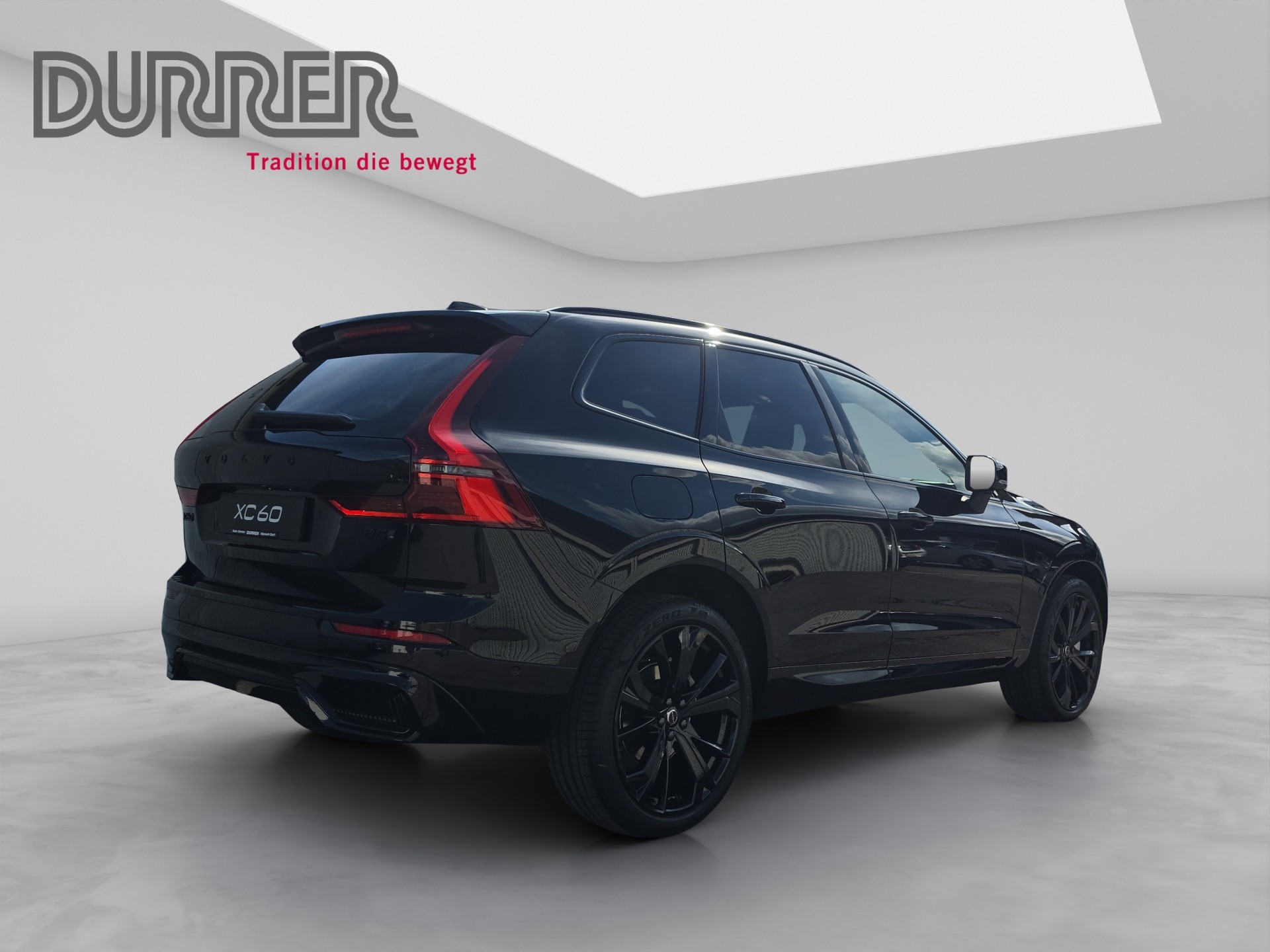 VOLVO XC60 2.0 B5 MH Black Edition AWD-showroom-element-3