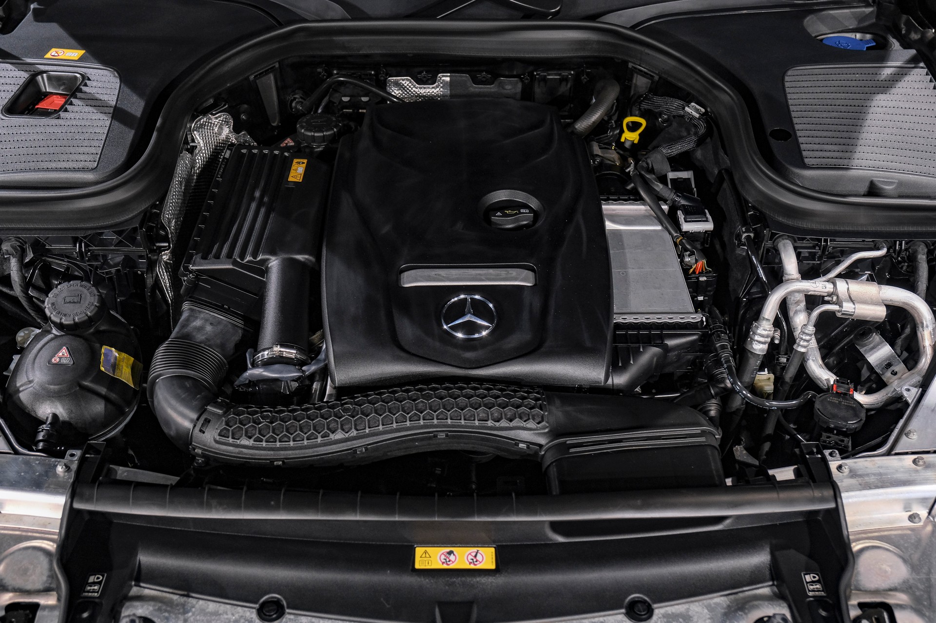 MERCEDES-BENZ GLC 250 Exclusive 4Matic 9G-Tronic-image-25