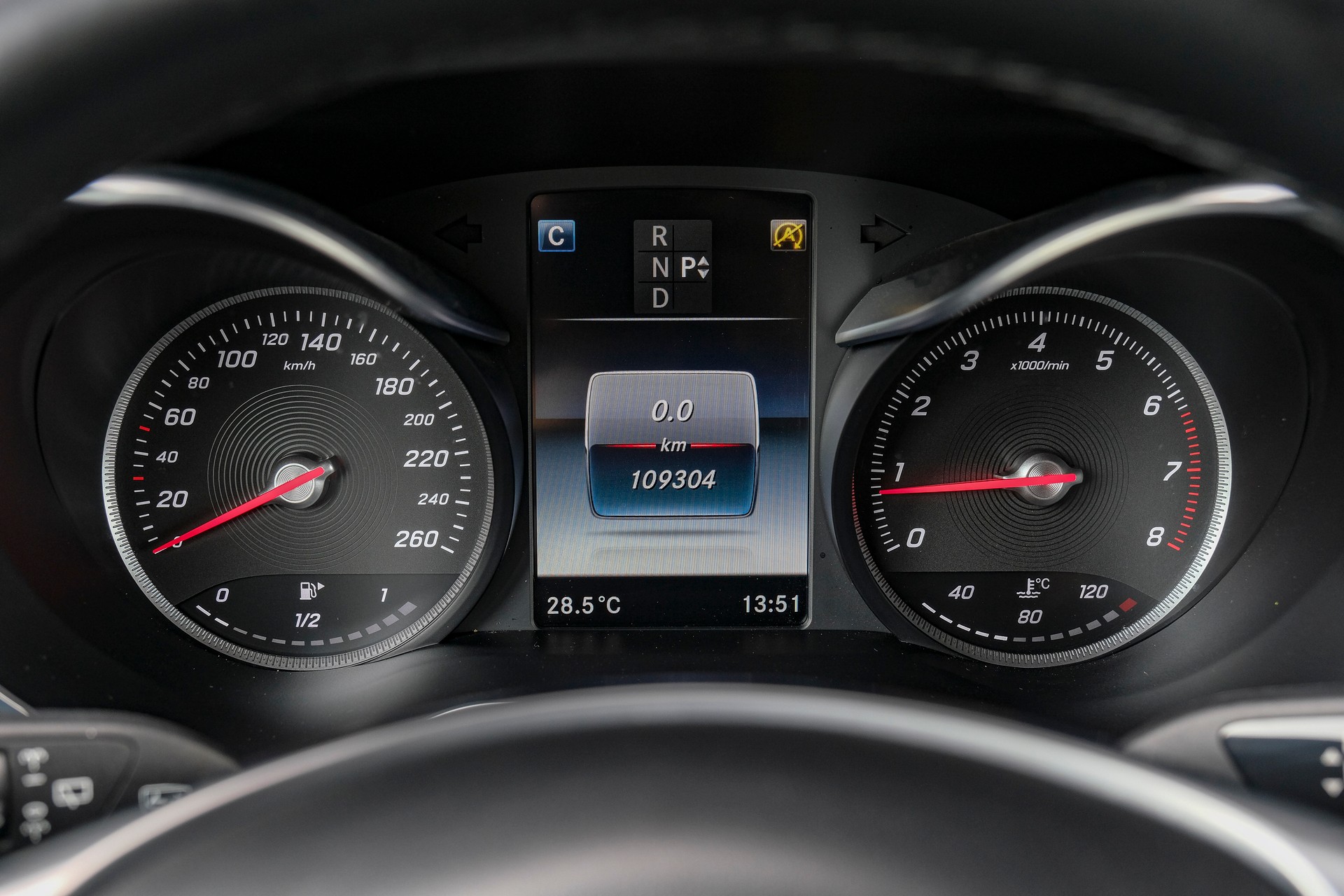 MERCEDES-BENZ GLC 250 Exclusive 4Matic 9G-Tronic-image-16