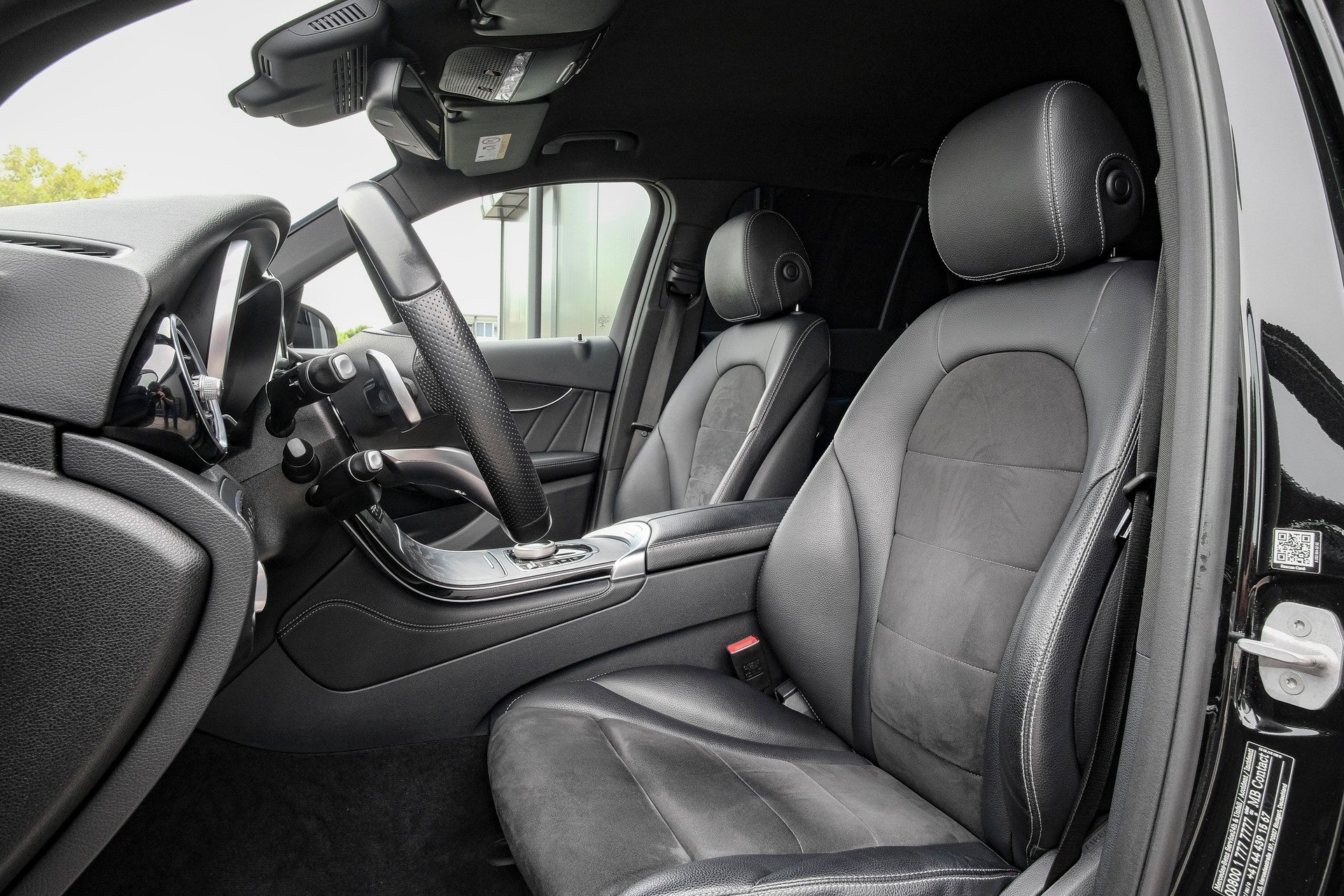 MERCEDES-BENZ GLC 250 Exclusive 4Matic 9G-Tronic-image-9