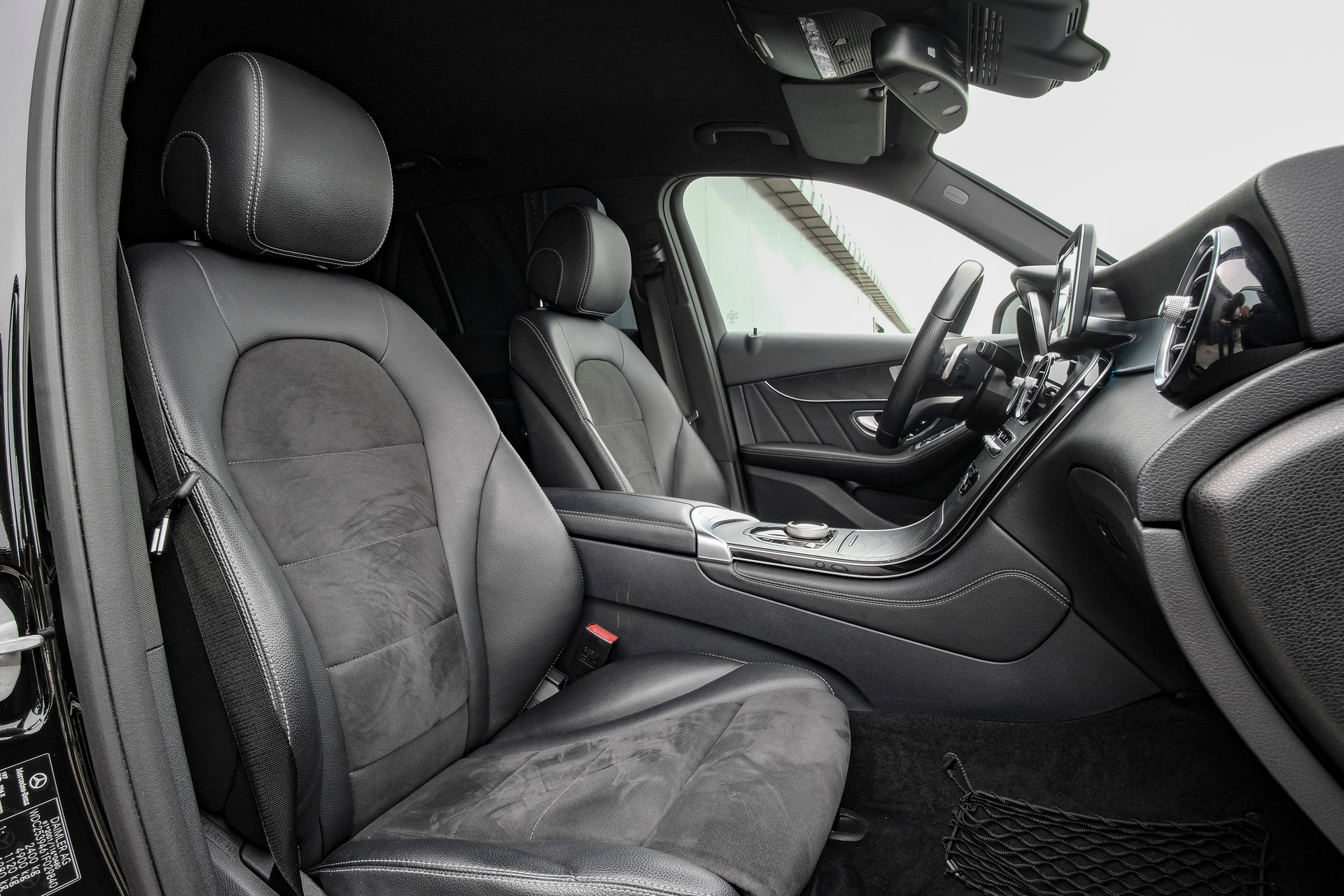 MERCEDES-BENZ GLC 250 Exclusive 4Matic 9G-Tronic-image-10