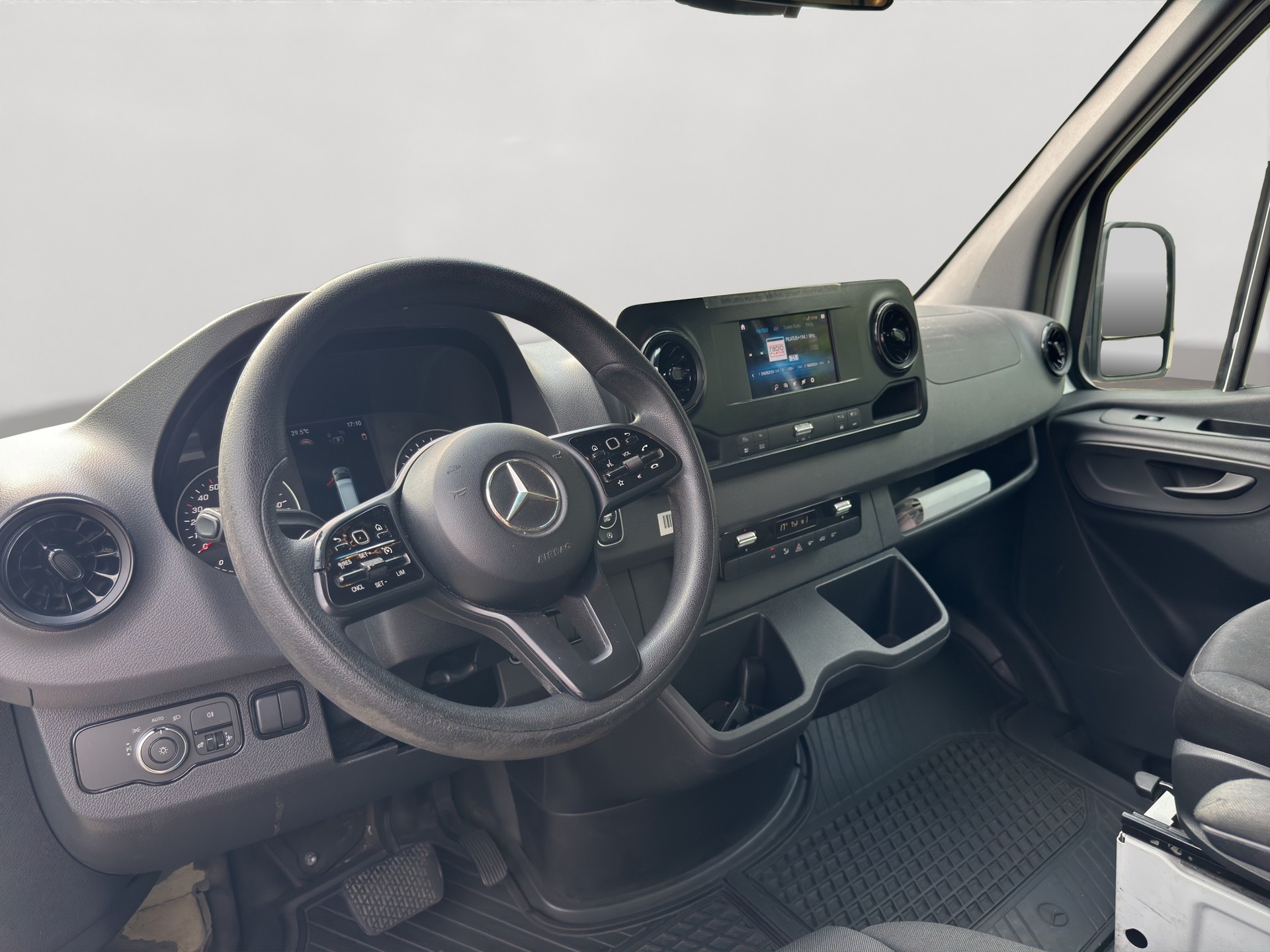MERCEDES-BENZ Sprinter 314 CDI Worker Standard A-image-10