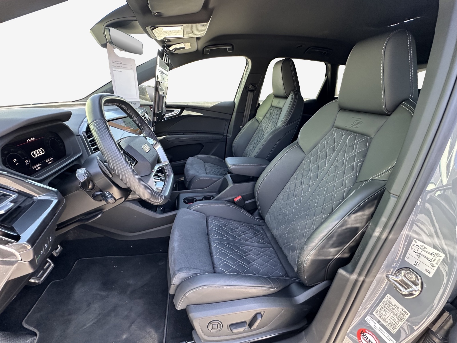 AUDI Q4 e-tron 50 quattro-image-7