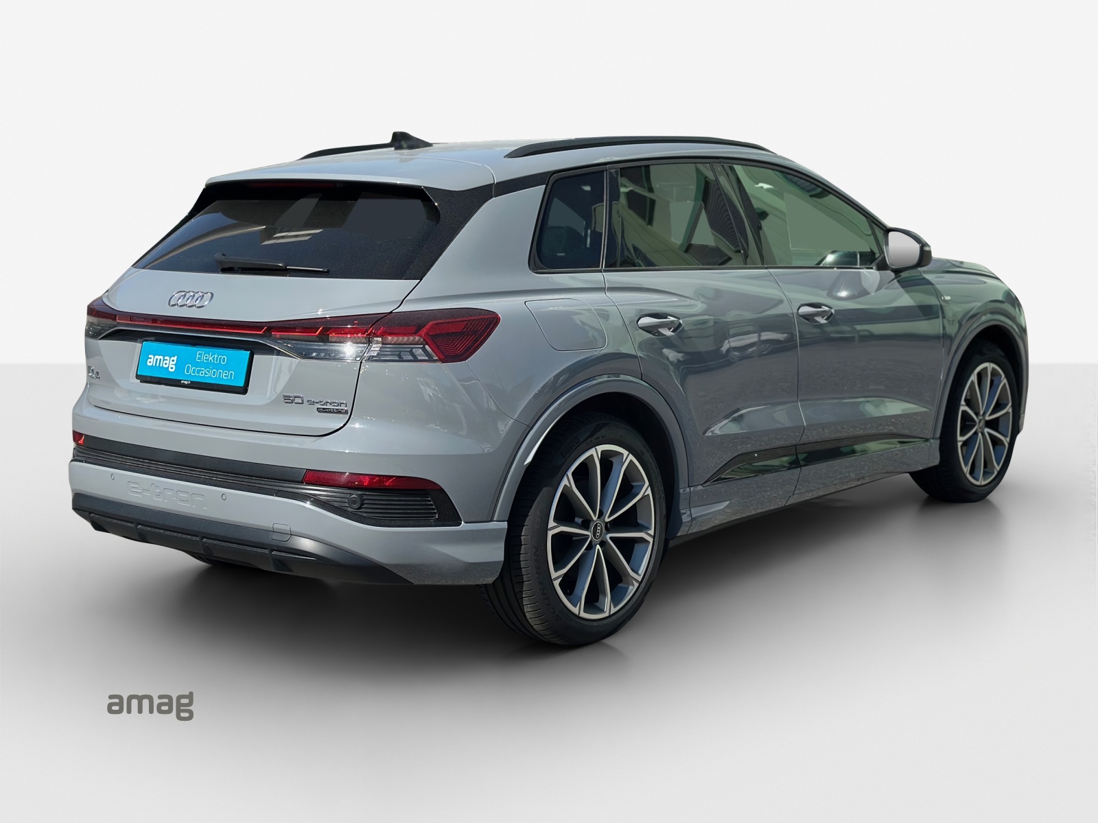 AUDI Q4 e-tron 50 quattro-image-4