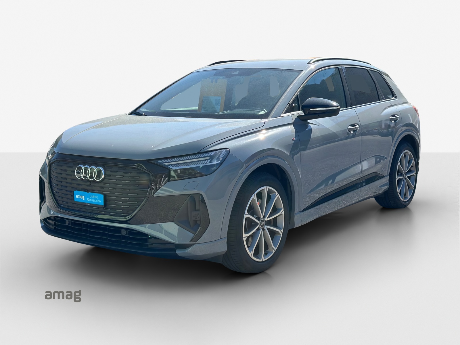 AUDI Q4 e-tron 50 quattro