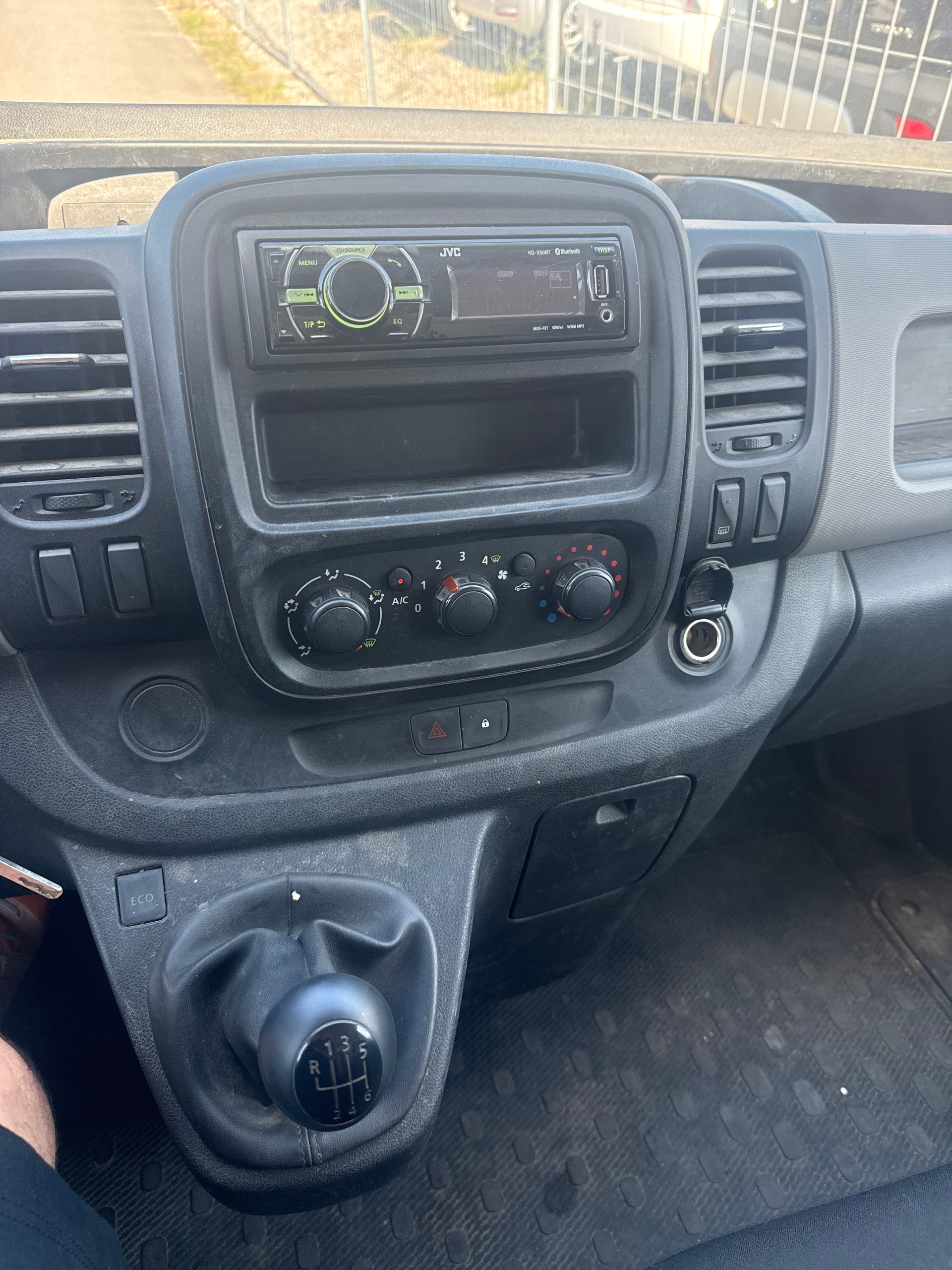 RENAULT Trafic 1.6 dCi 90 2.9t Business L1H1-image-6