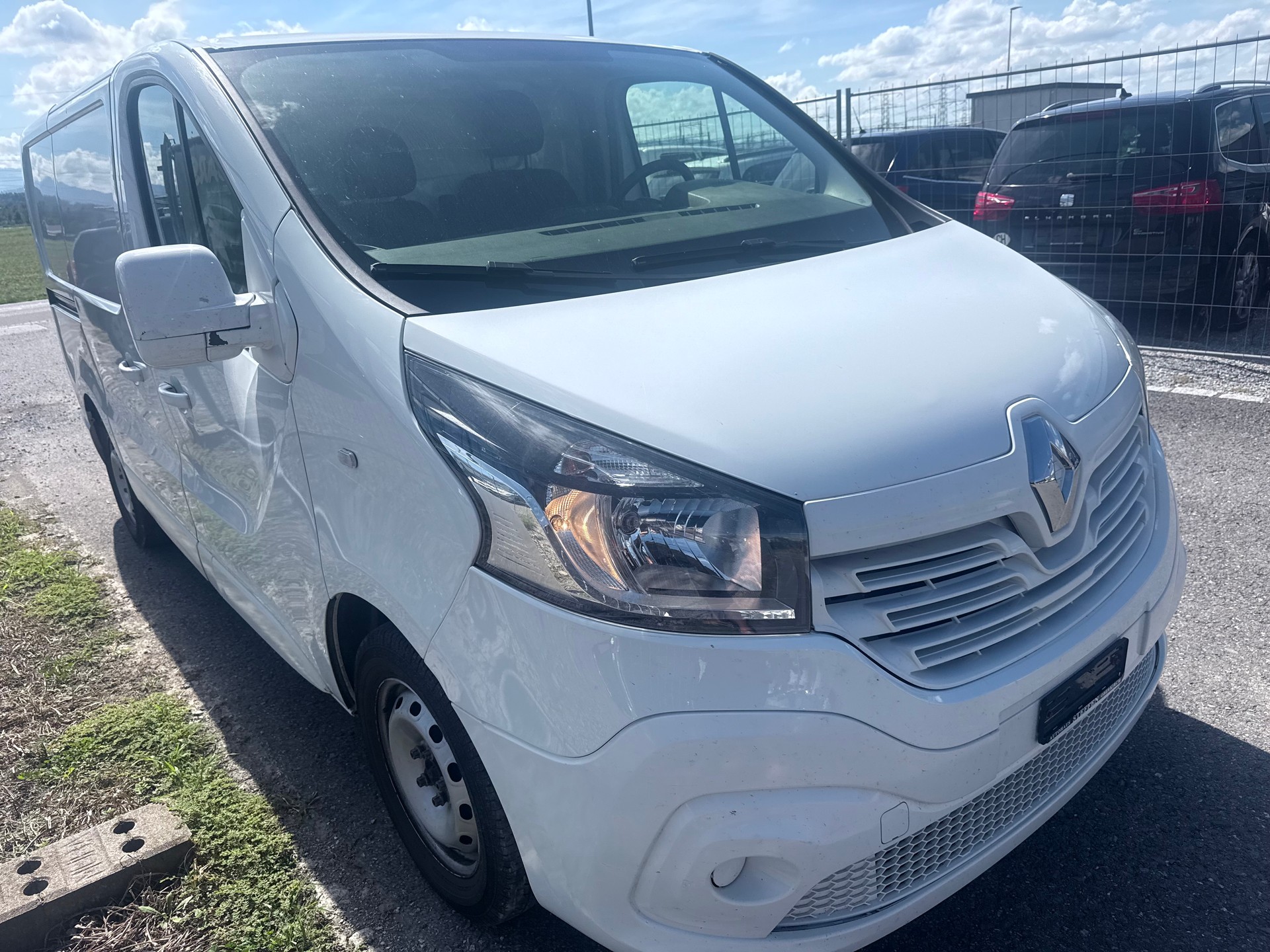RENAULT Trafic 1.6 dCi 90 2.9t Business L1H1-image-1