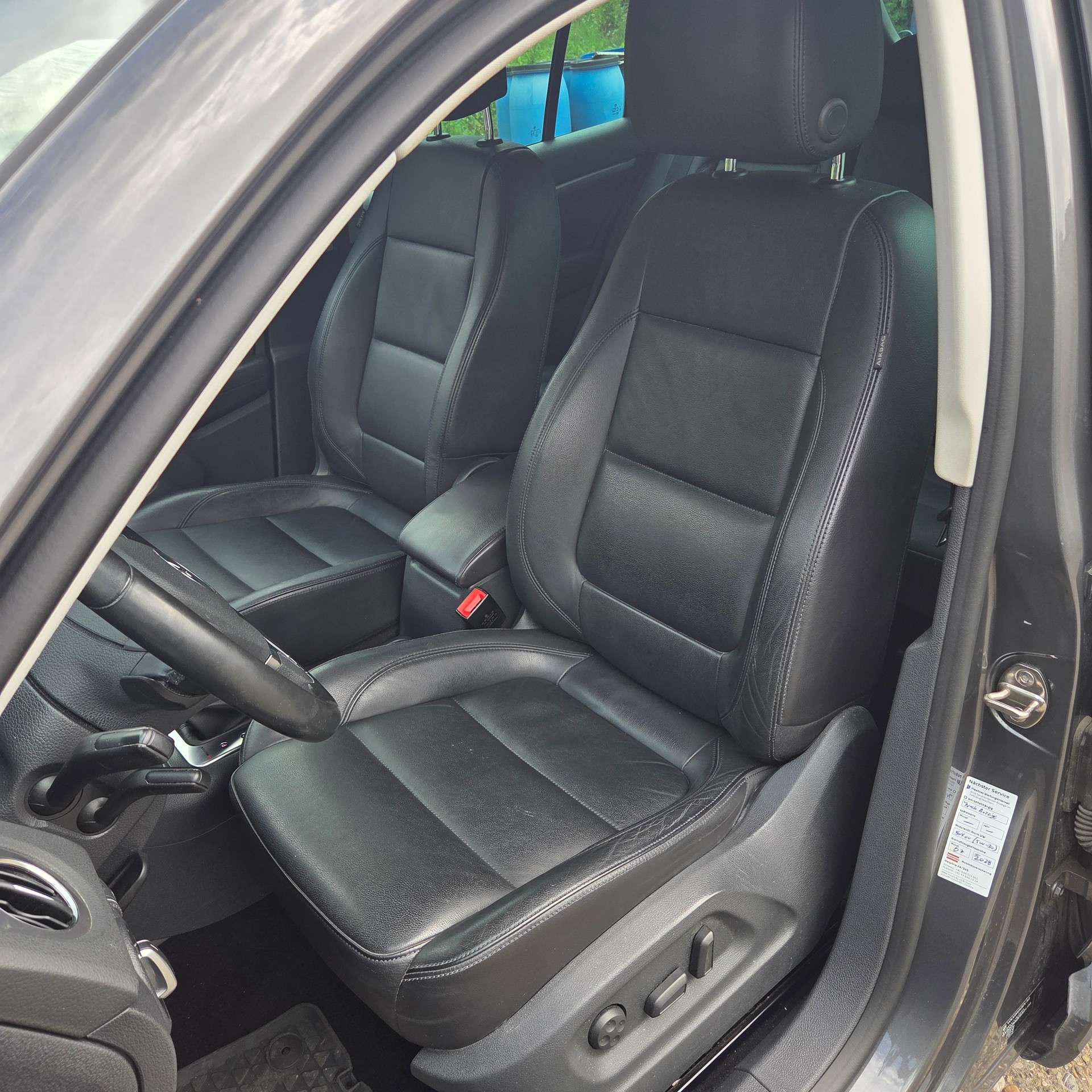VW Tiguan 2.0 TSI Sport&Style 4Motion DSG-image-10