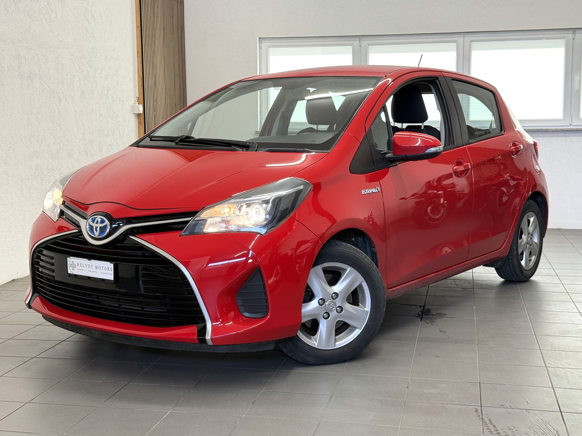 TOYOTA Yaris 1.5 VVT-i Hybrid Style e-CVT