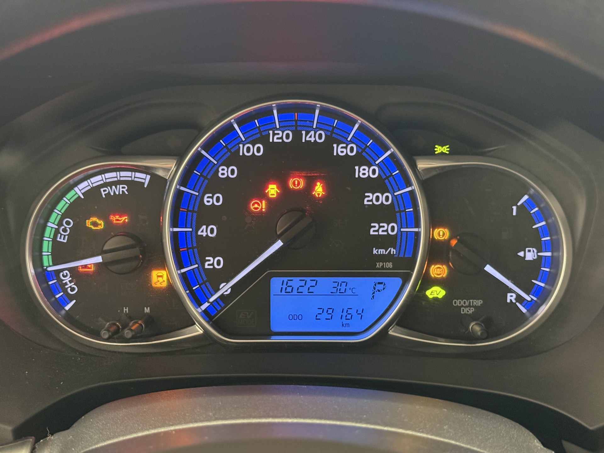 TOYOTA Yaris 1.5 VVT-i Hybrid Style e-CVT-image-12