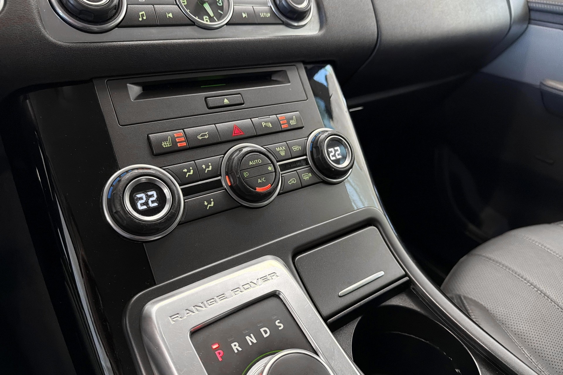 LAND ROVER Range Rover Sport 3.0 TDV6 Autobiography Automatic-image-13