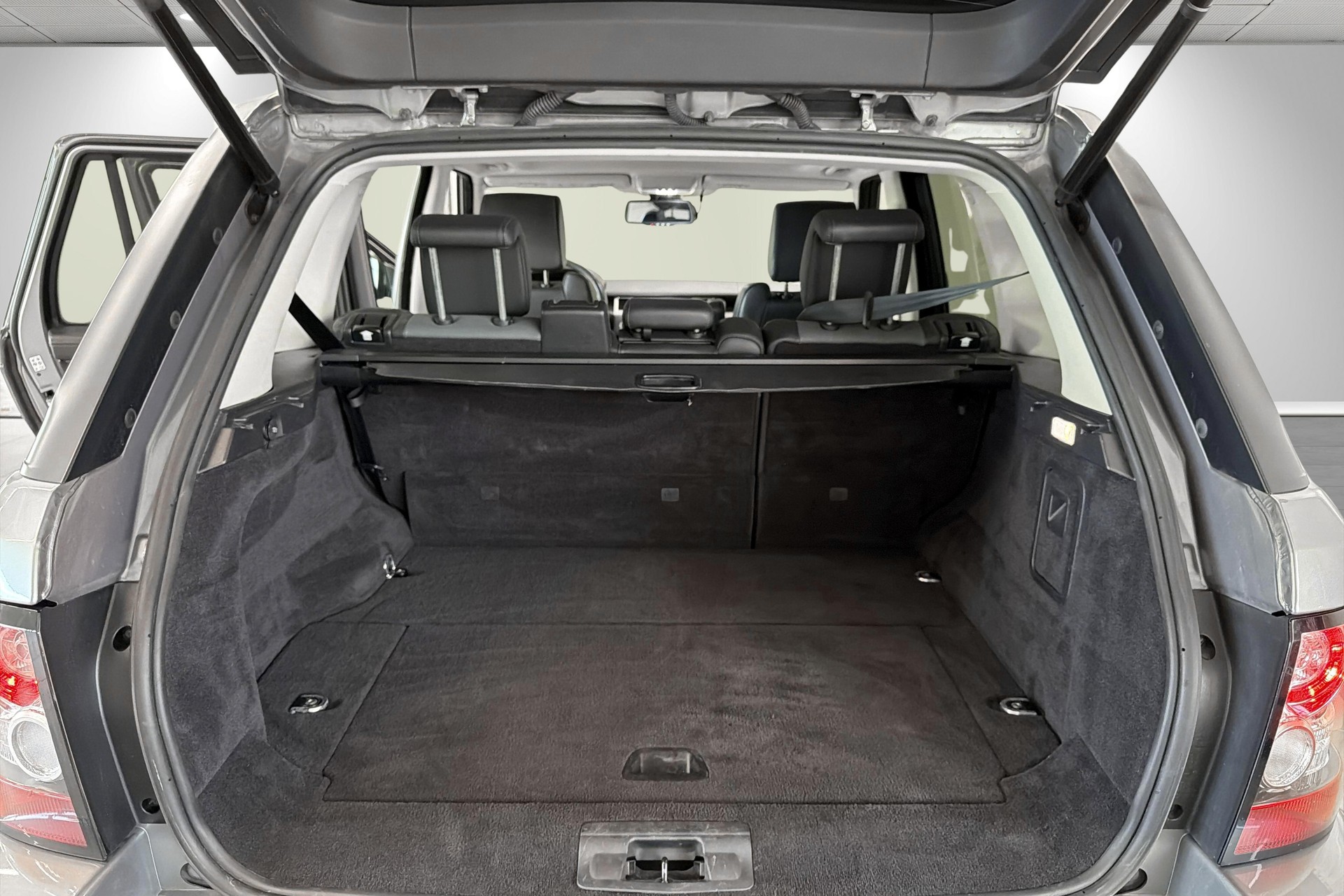LAND ROVER Range Rover Sport 3.0 TDV6 Autobiography Automatic-image-17