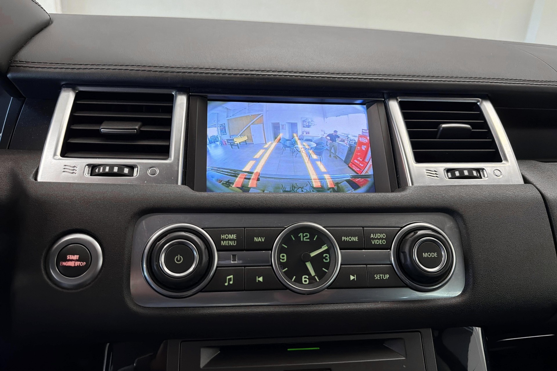 LAND ROVER Range Rover Sport 3.0 TDV6 Autobiography Automatic-image-12