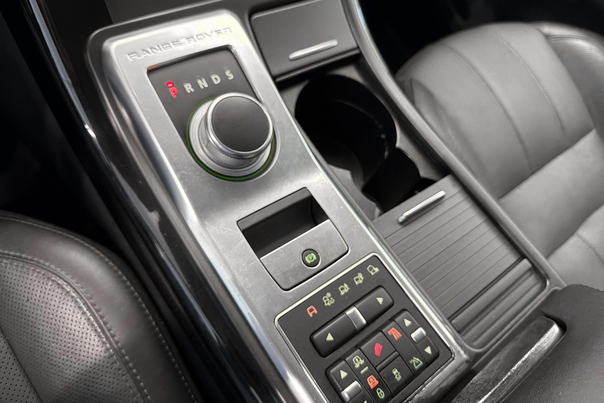 LAND ROVER Range Rover Sport 3.0 TDV6 Autobiography Automatic-image-14
