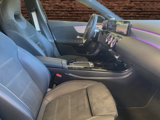 MERCEDES-BENZ A 220 4Matic 8G-DCT-image-11
