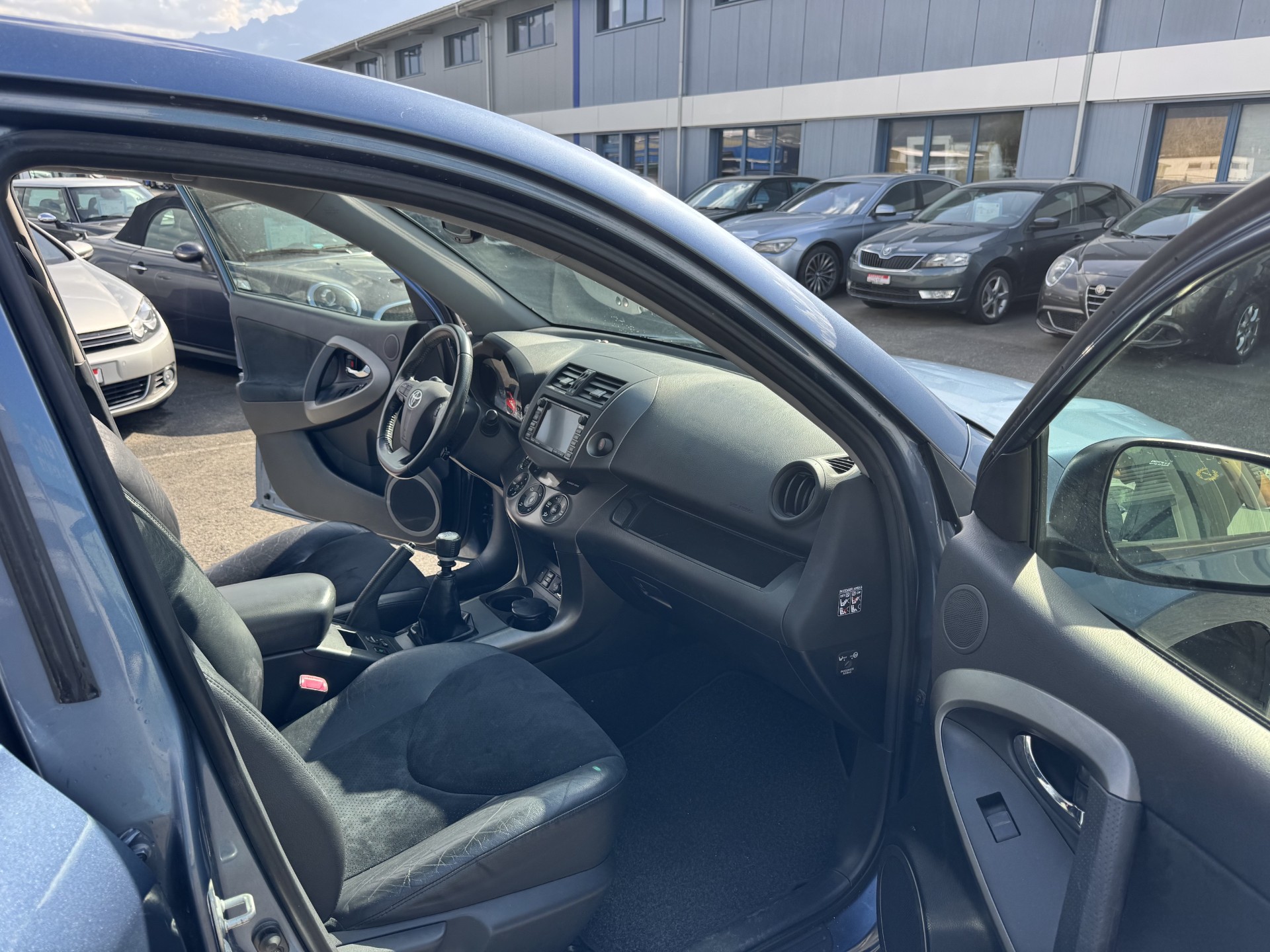 TOYOTA RAV-4 2.0 16V Linea Luna-image-12